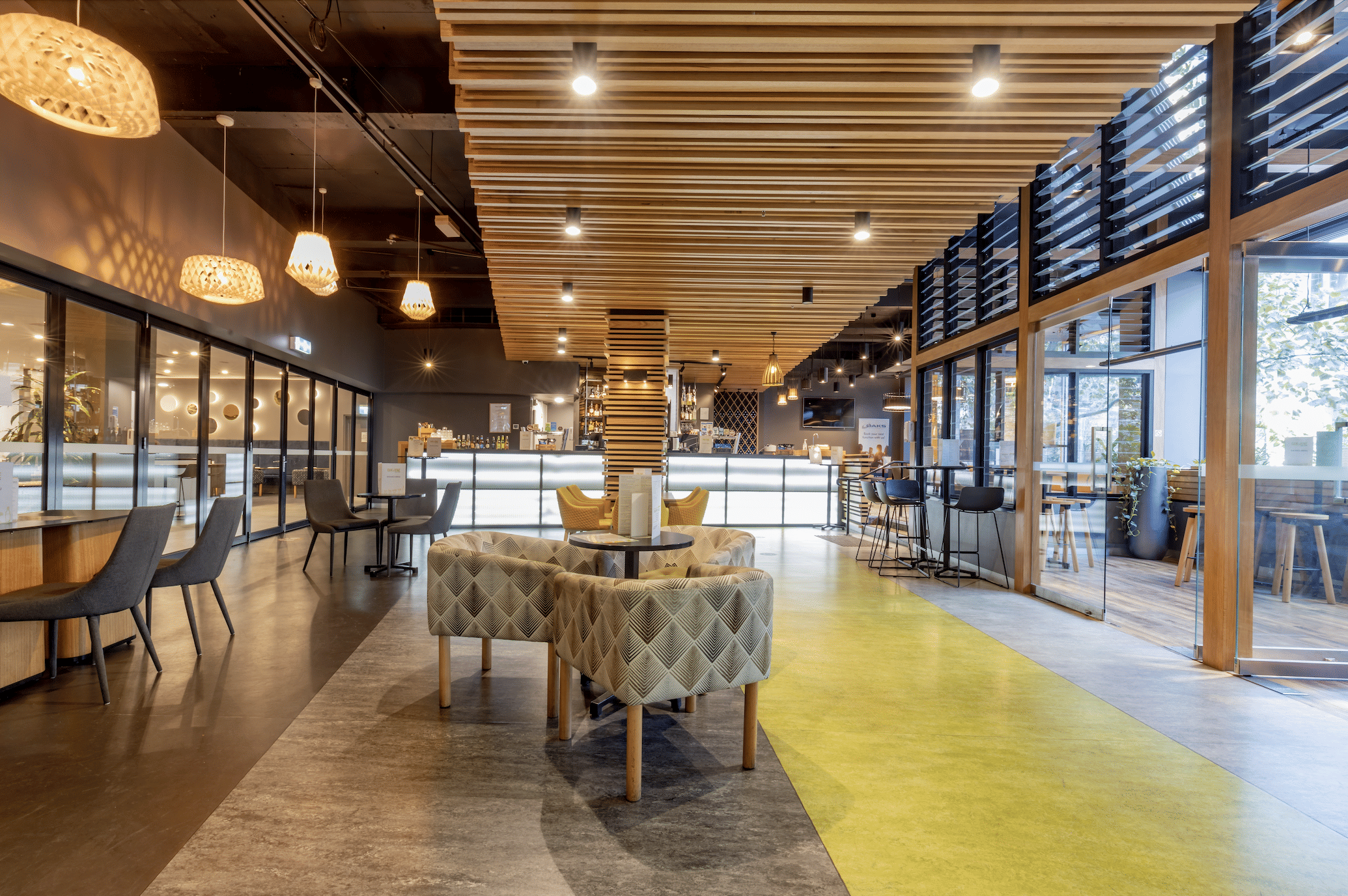 Oak & Vine Restaurant 