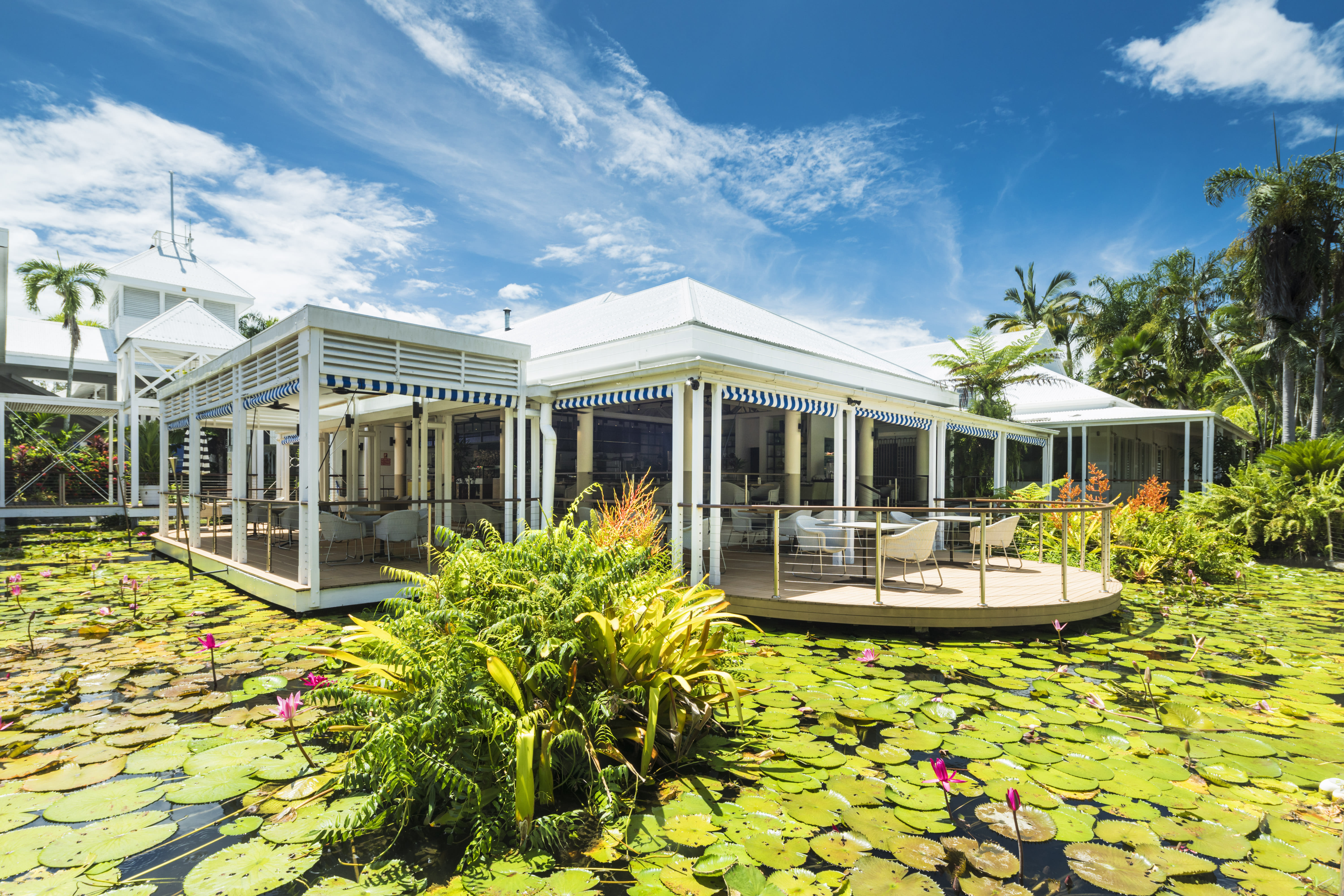 Oak & Vine Restaurant 