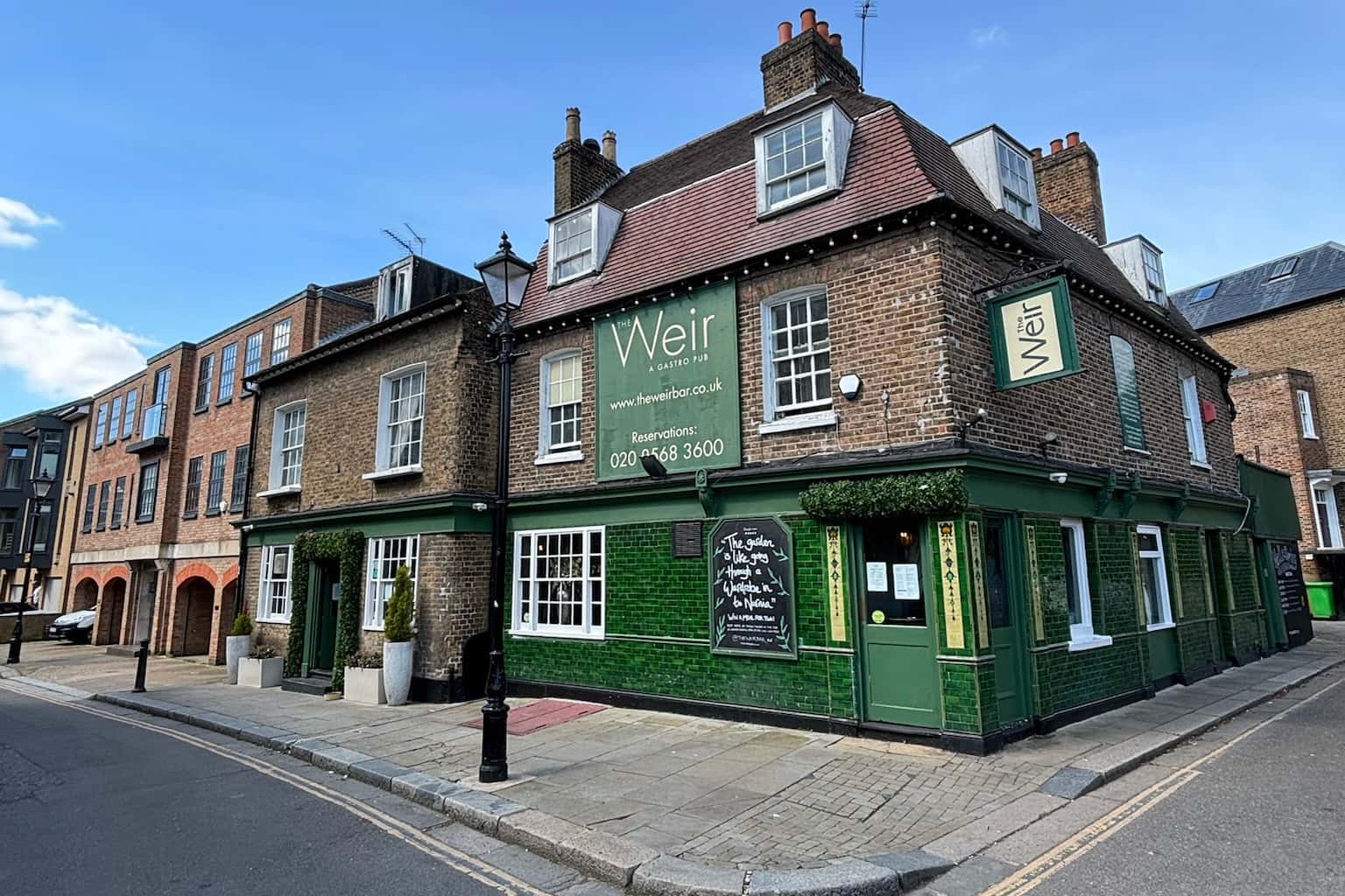 The Weir Bar 4