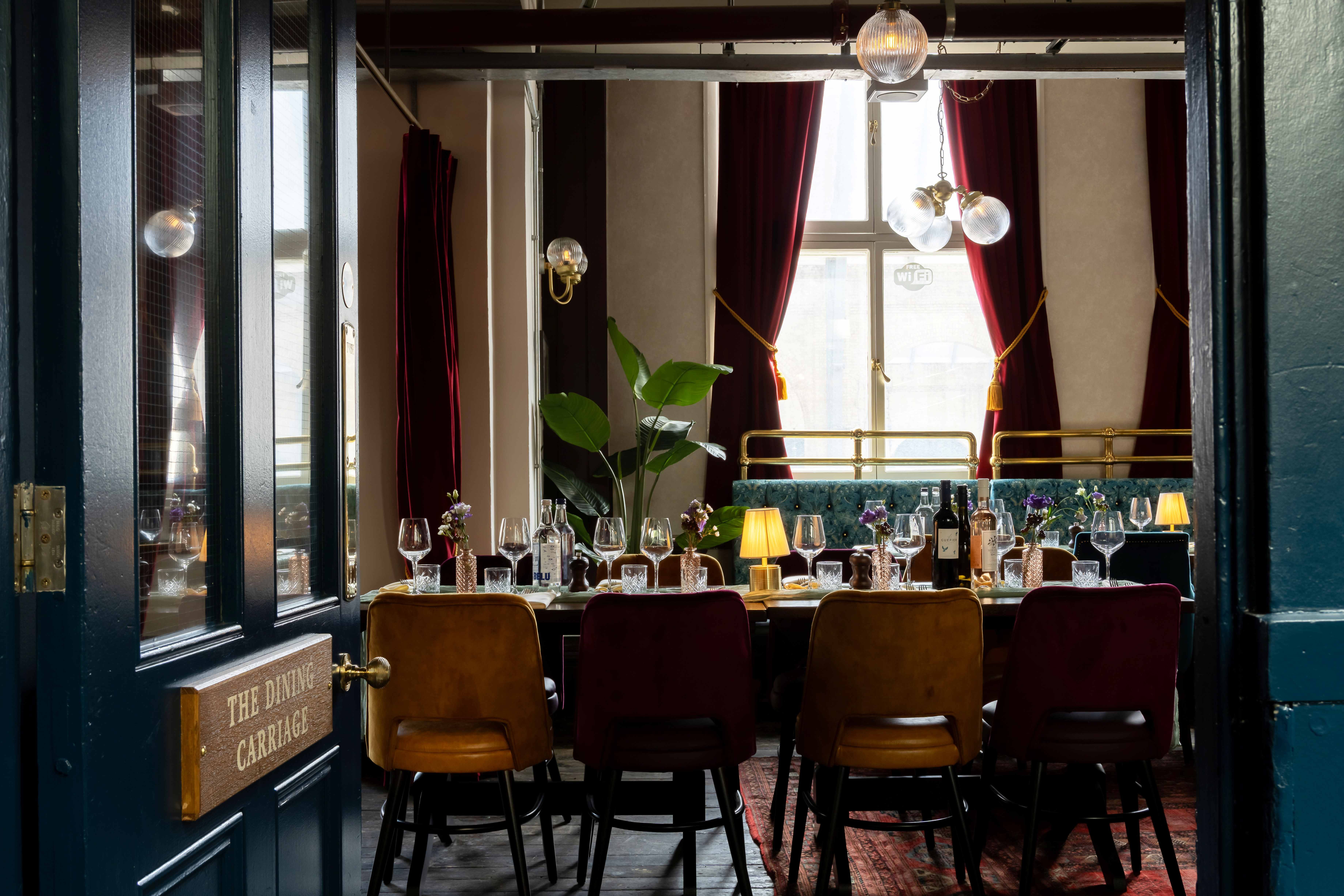 The Dining Carriage  6