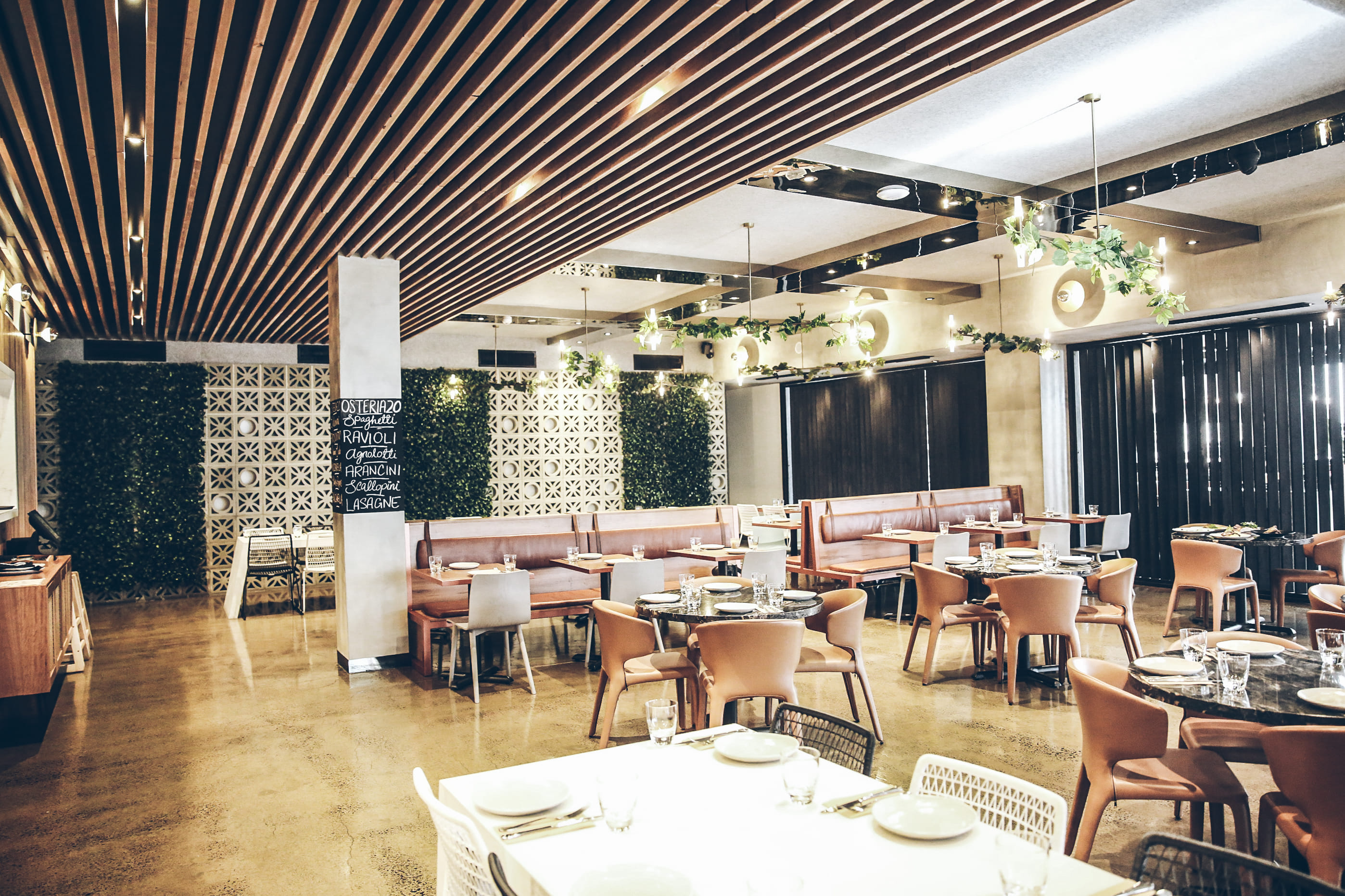 Function Room & Botanical Bar 8