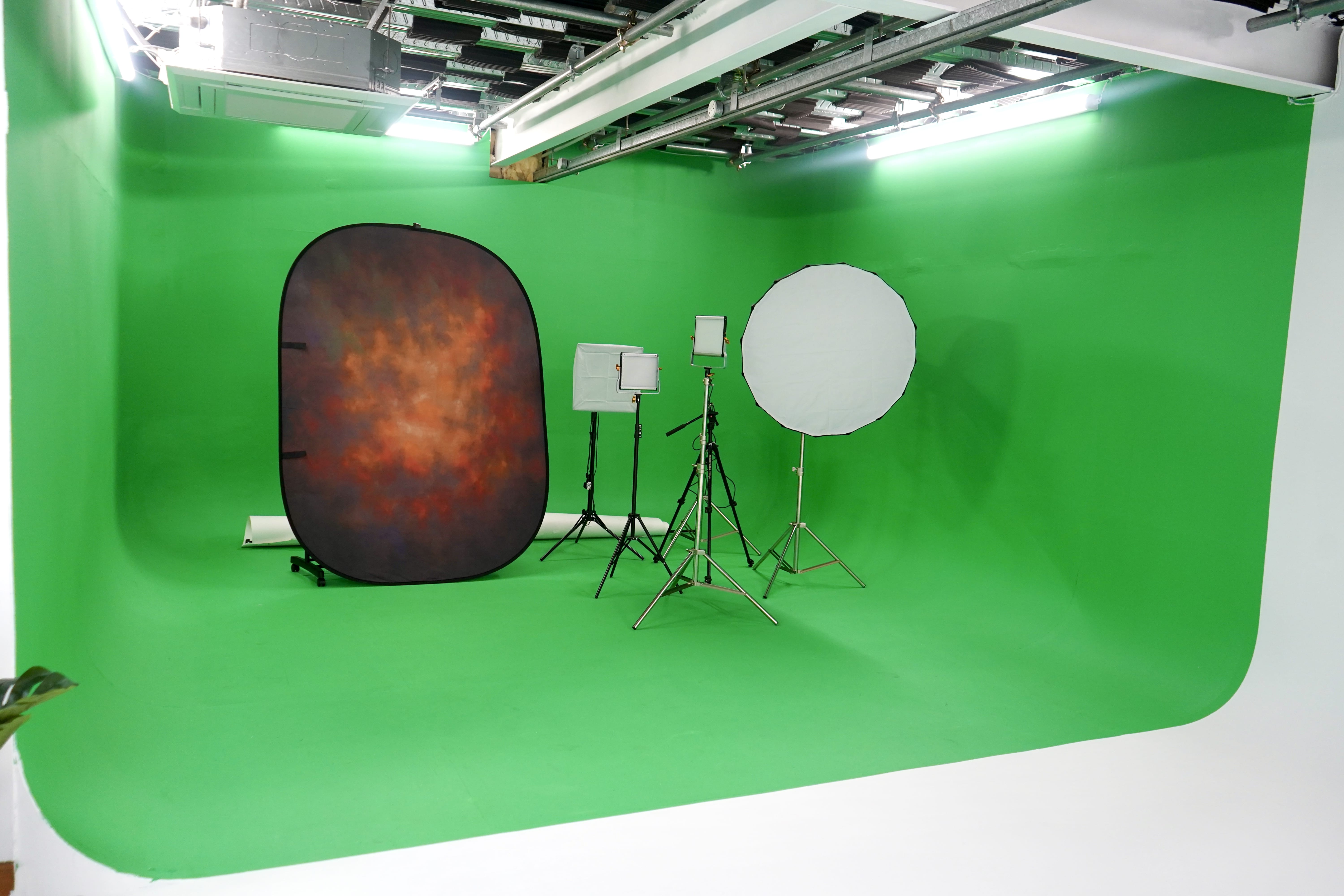 A&B FILMS STUDIO 5