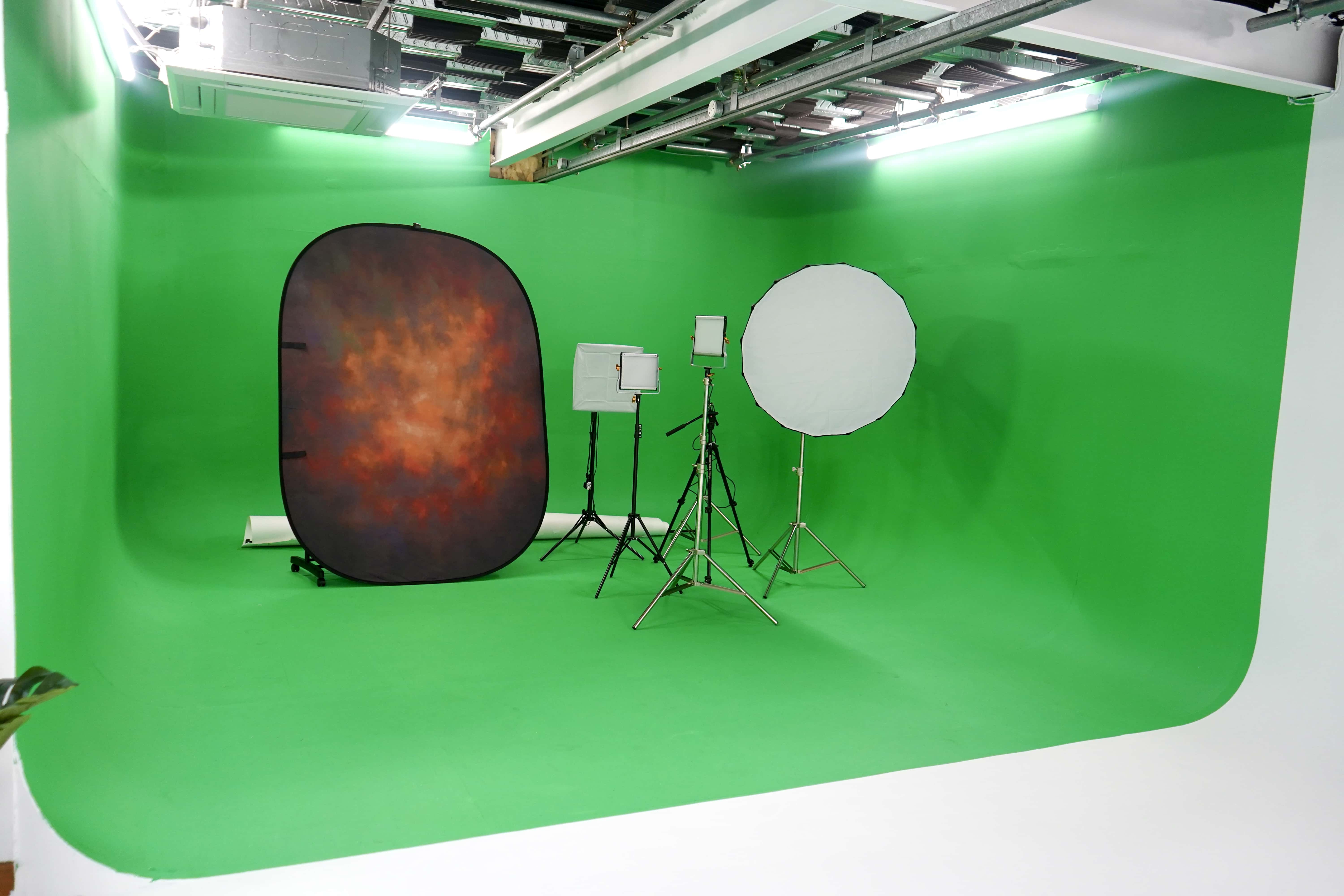 A&B FILMS STUDIO 5
