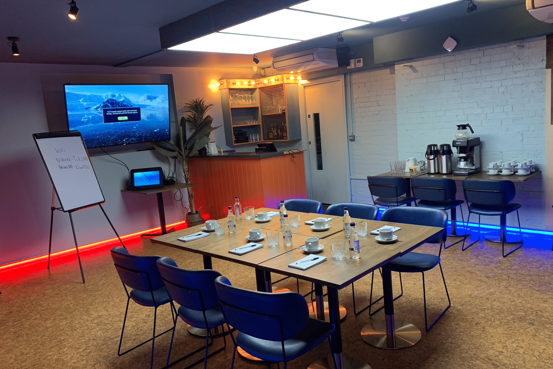 The Backstage Room 7