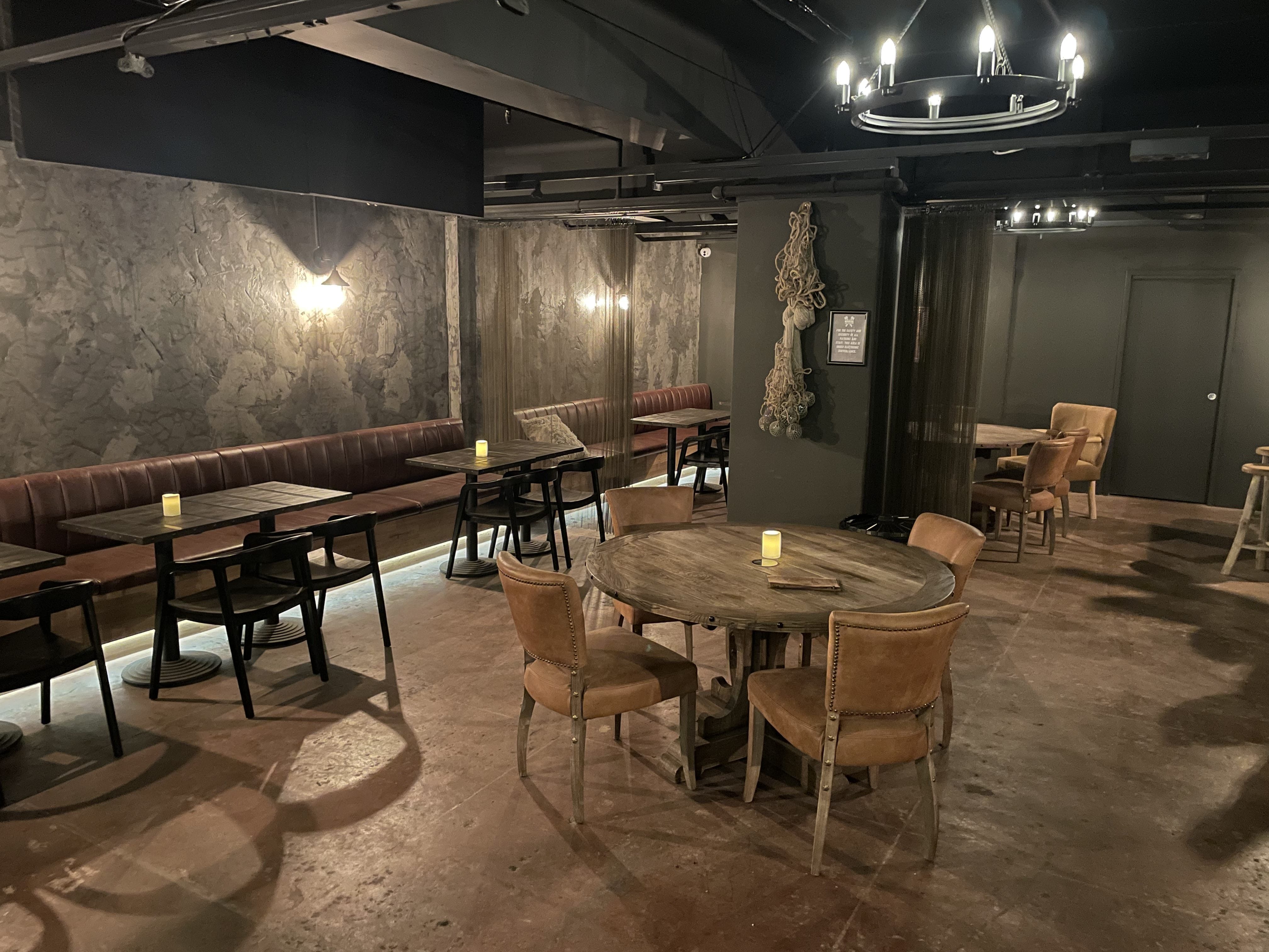 MANIAX Axe Throwing - Melbourne CBD 9