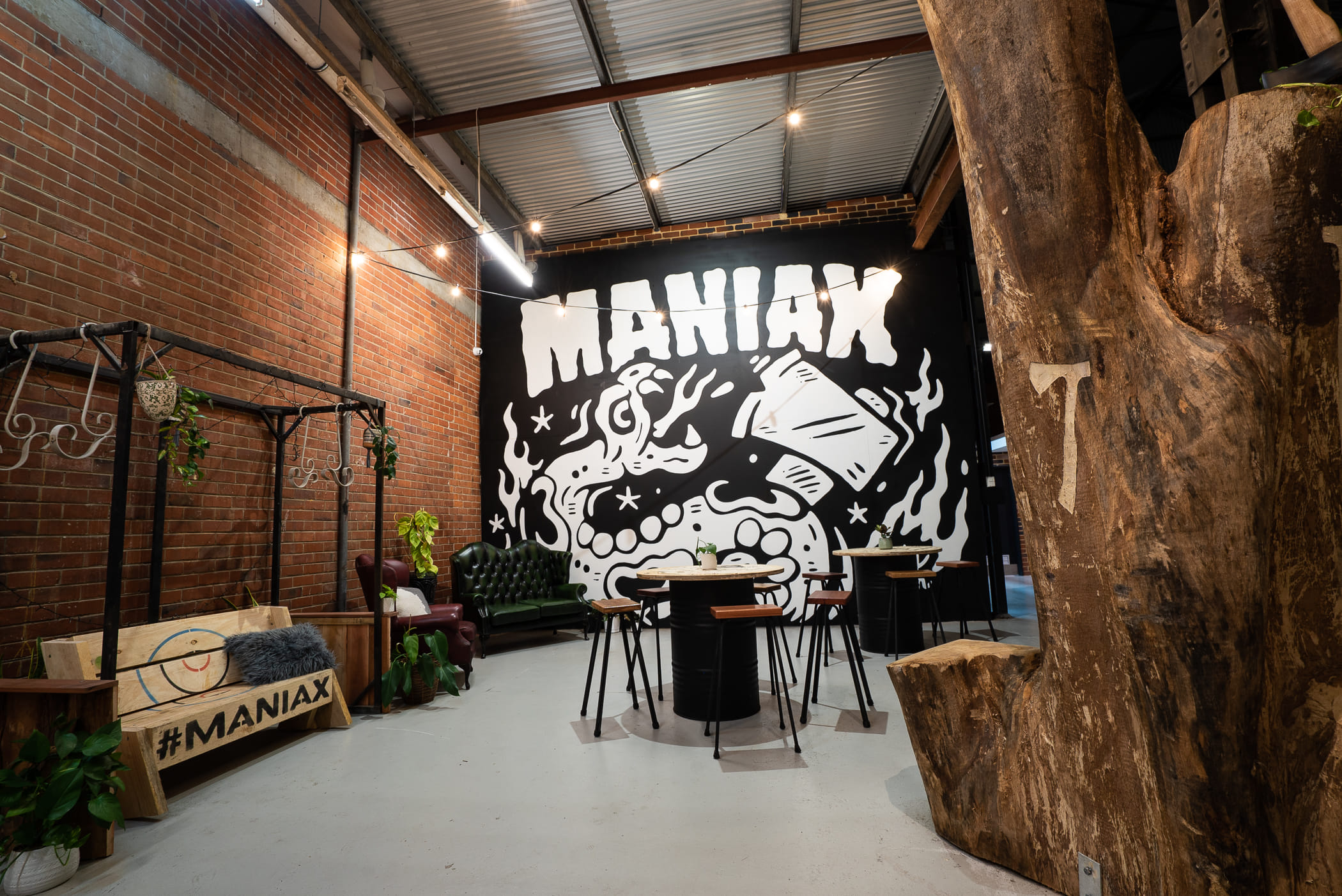 MANIAX Axe Throwing - Perth 1