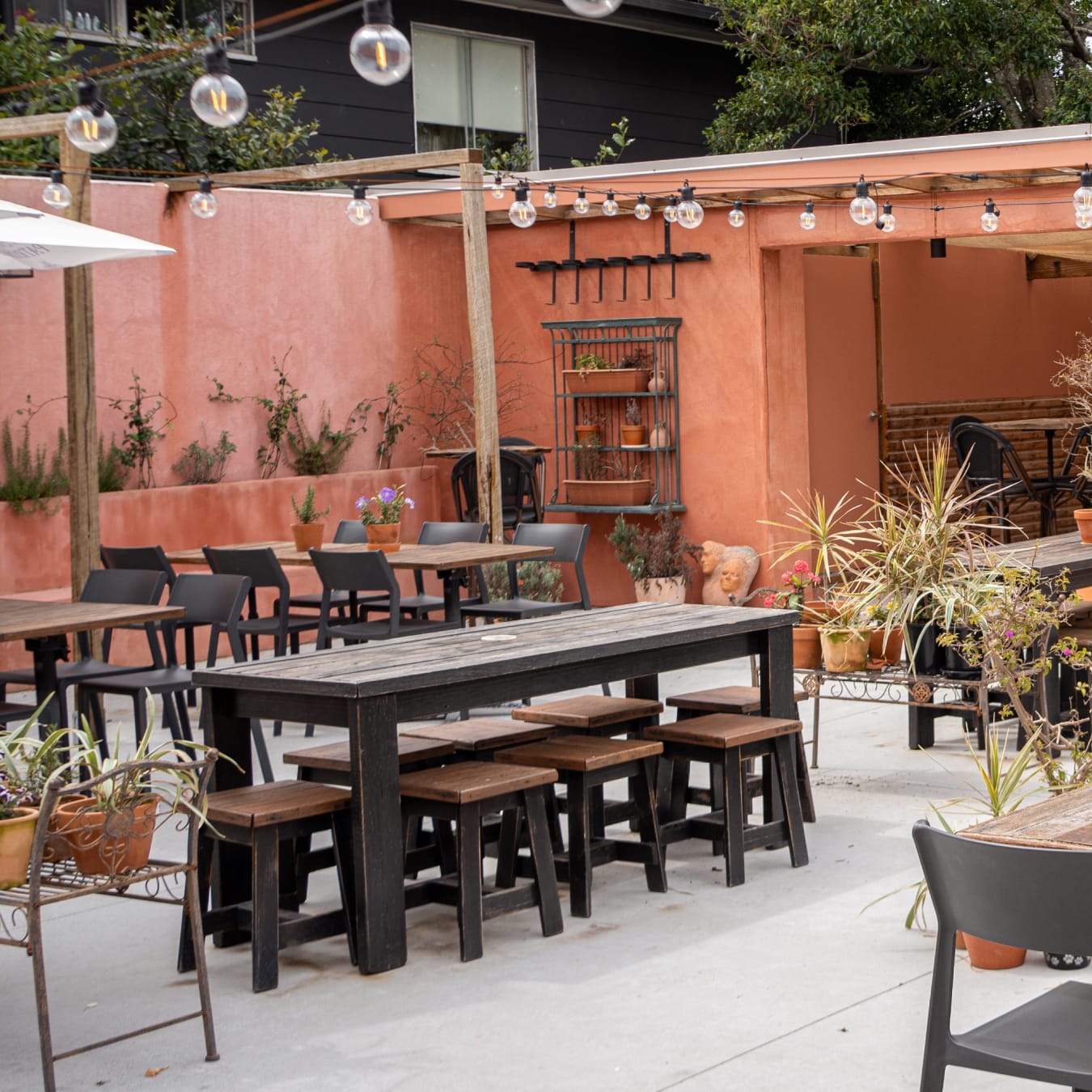 Exclusive Garden hire 1