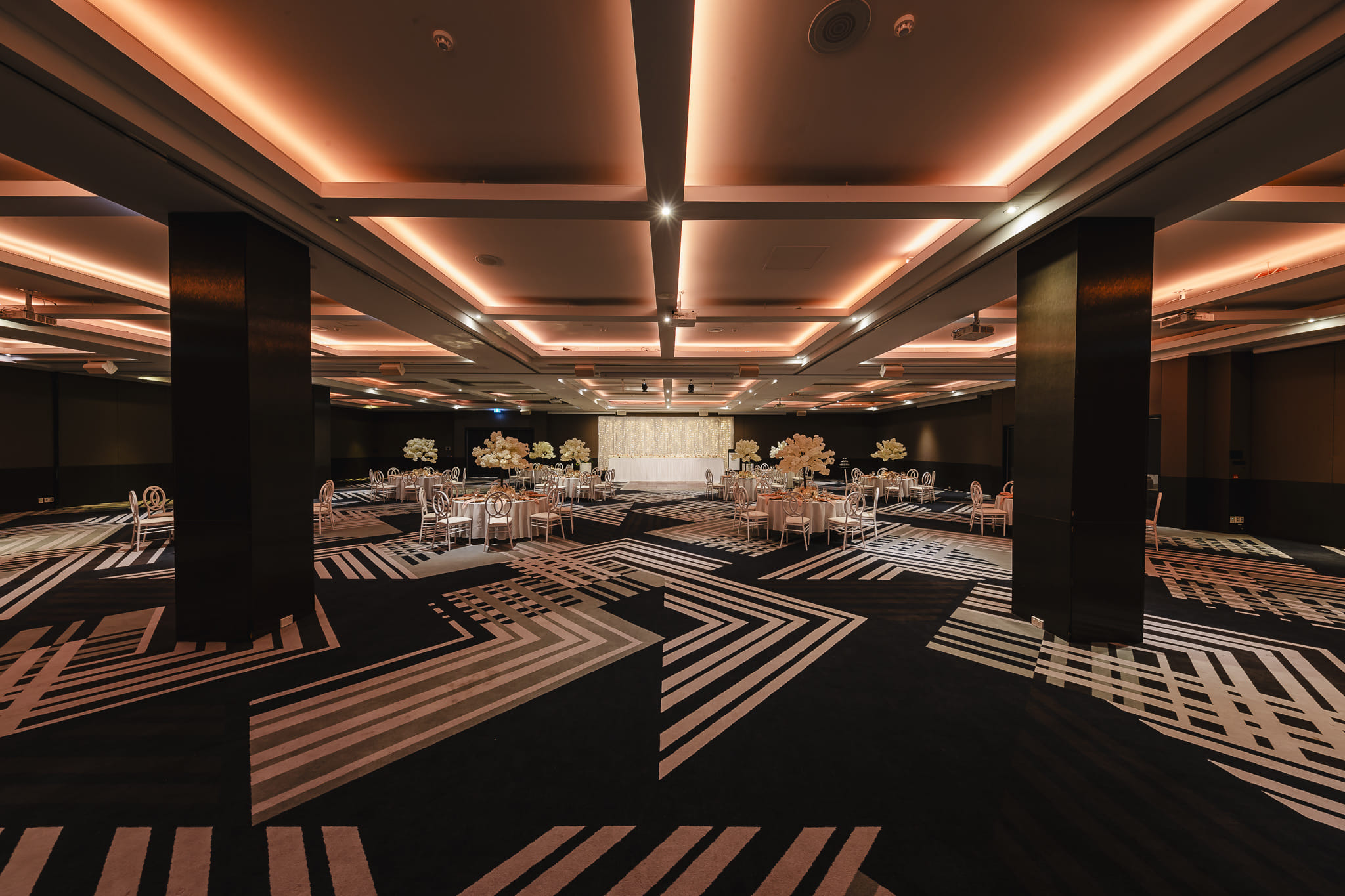 Grand Chelsea Ballroom 16