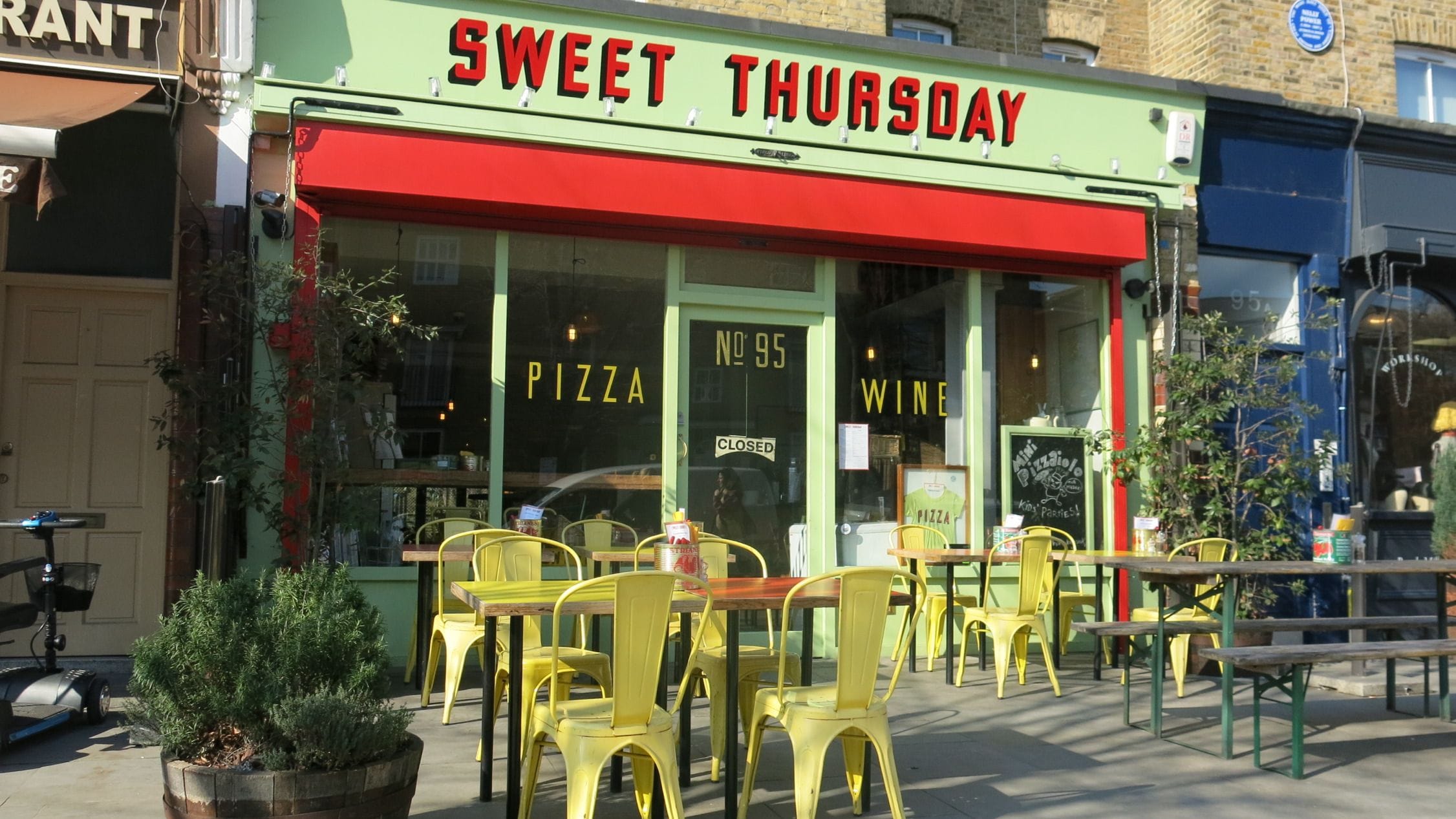 Sweet Thursday whole restaurant 1