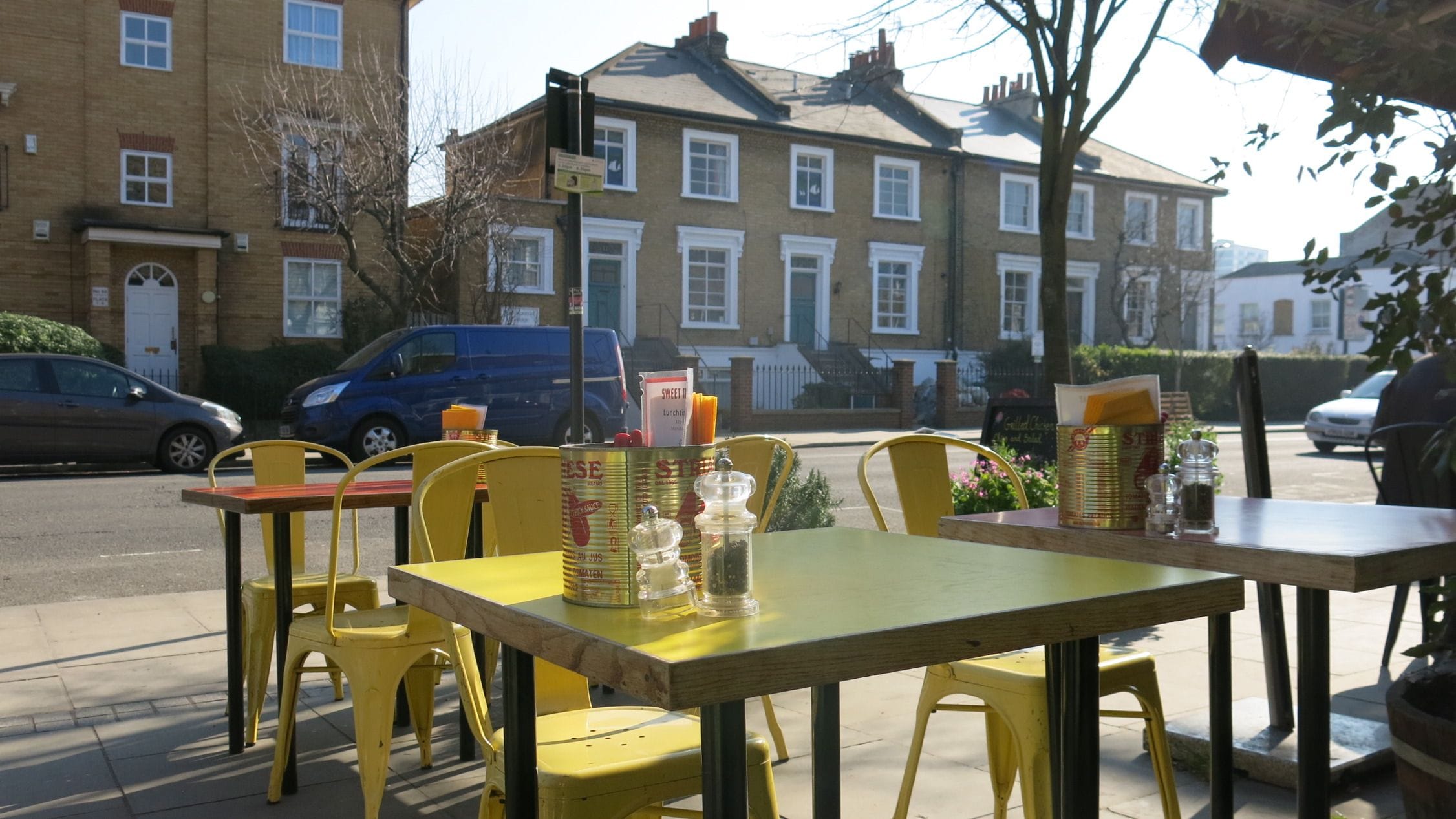 Sweet Thursday whole restaurant 4