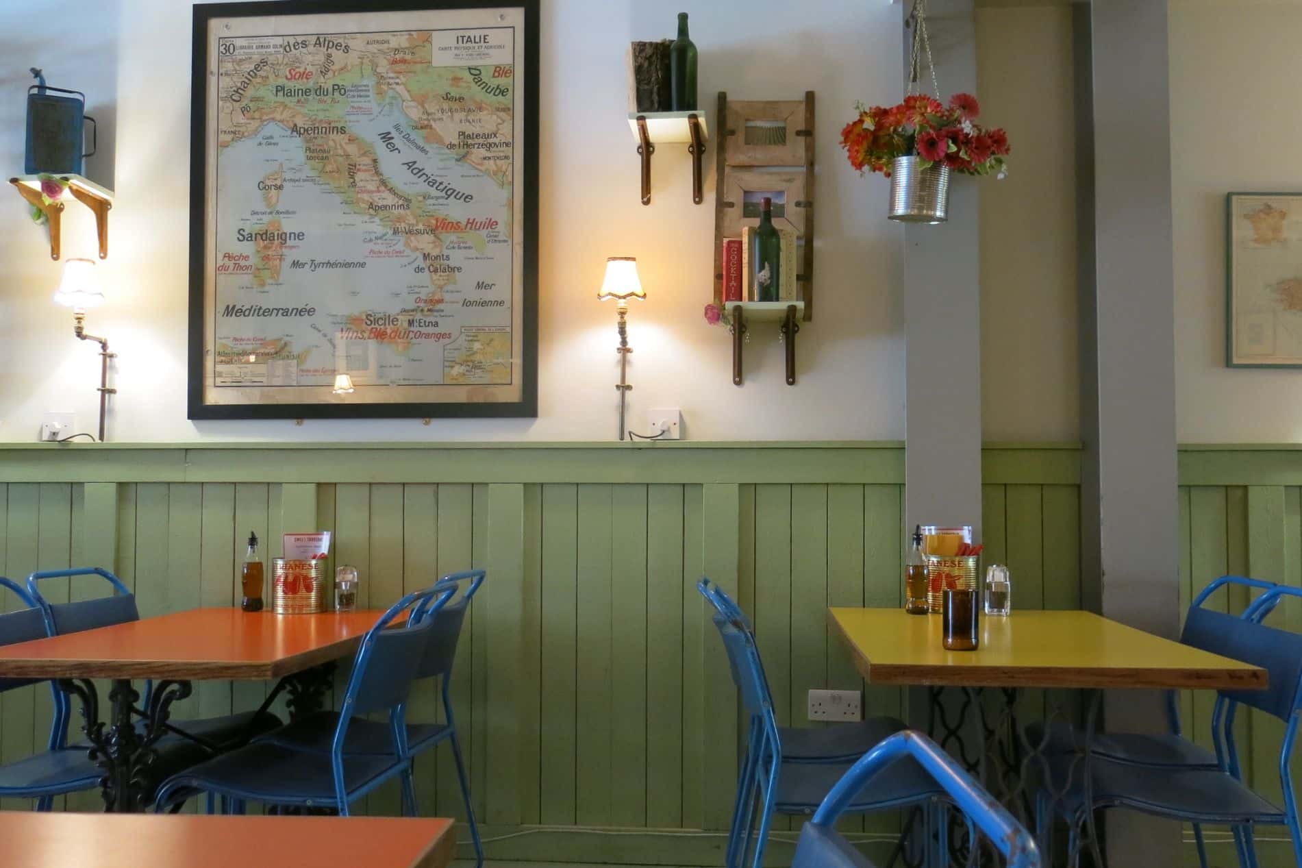 Sweet Thursday whole restaurant 8