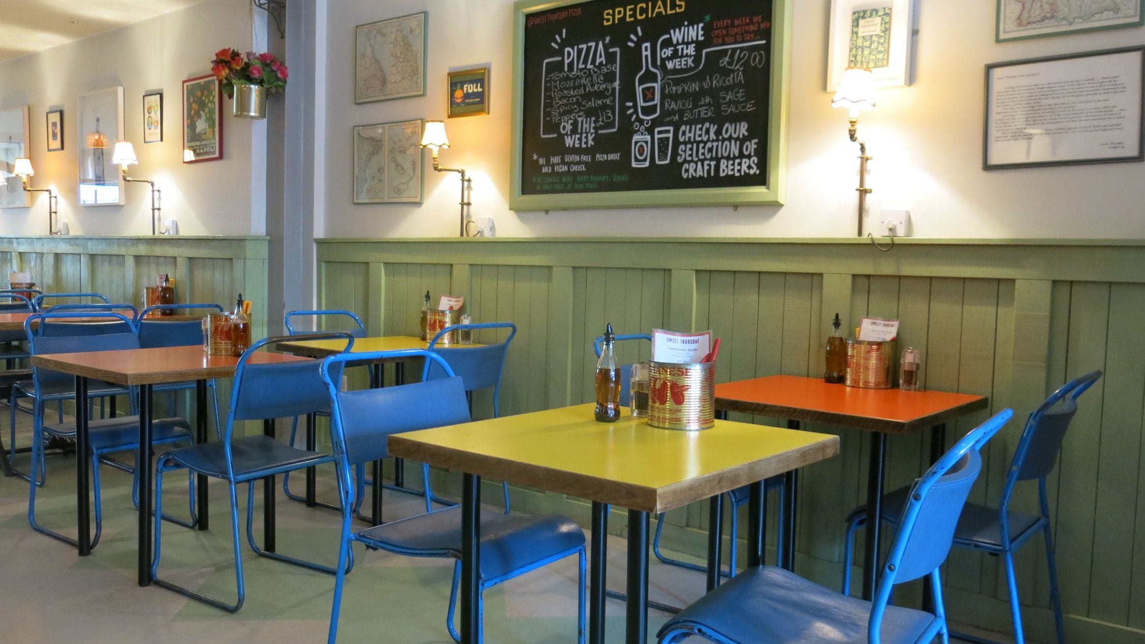 Sweet Thursday whole restaurant 2