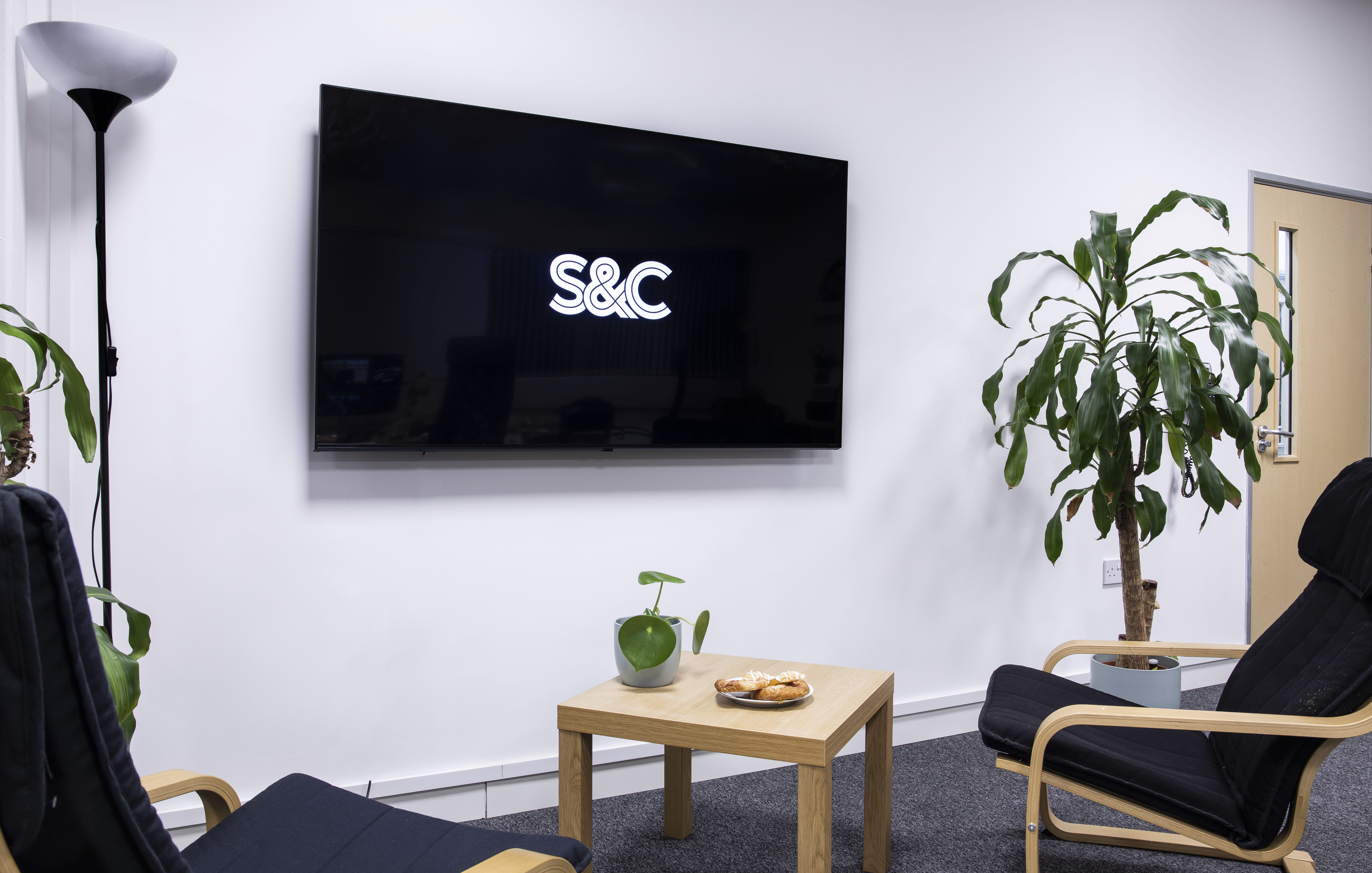 Sound & Colour Studio  1