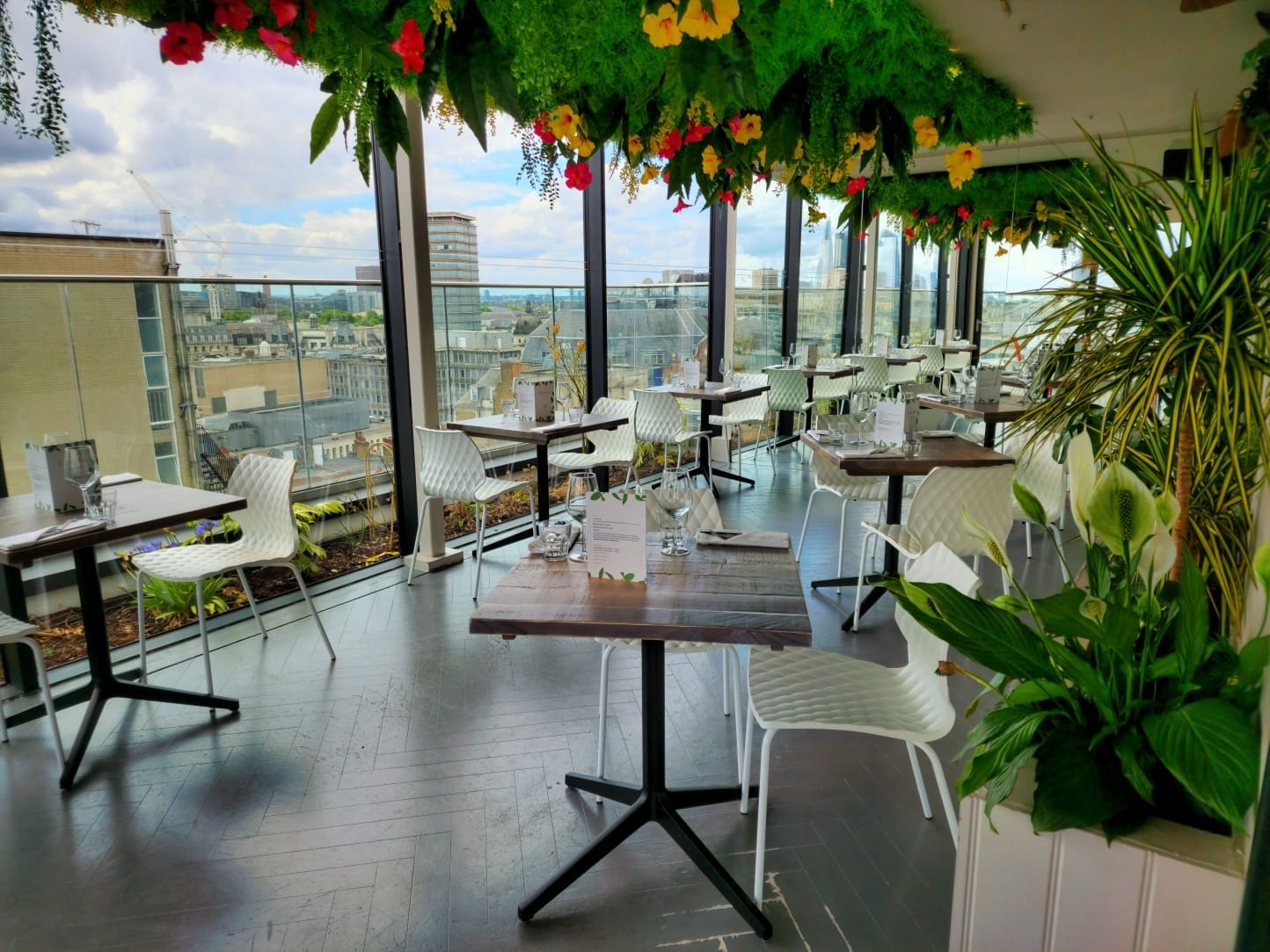 Garden Rooftop - Semi private area 3