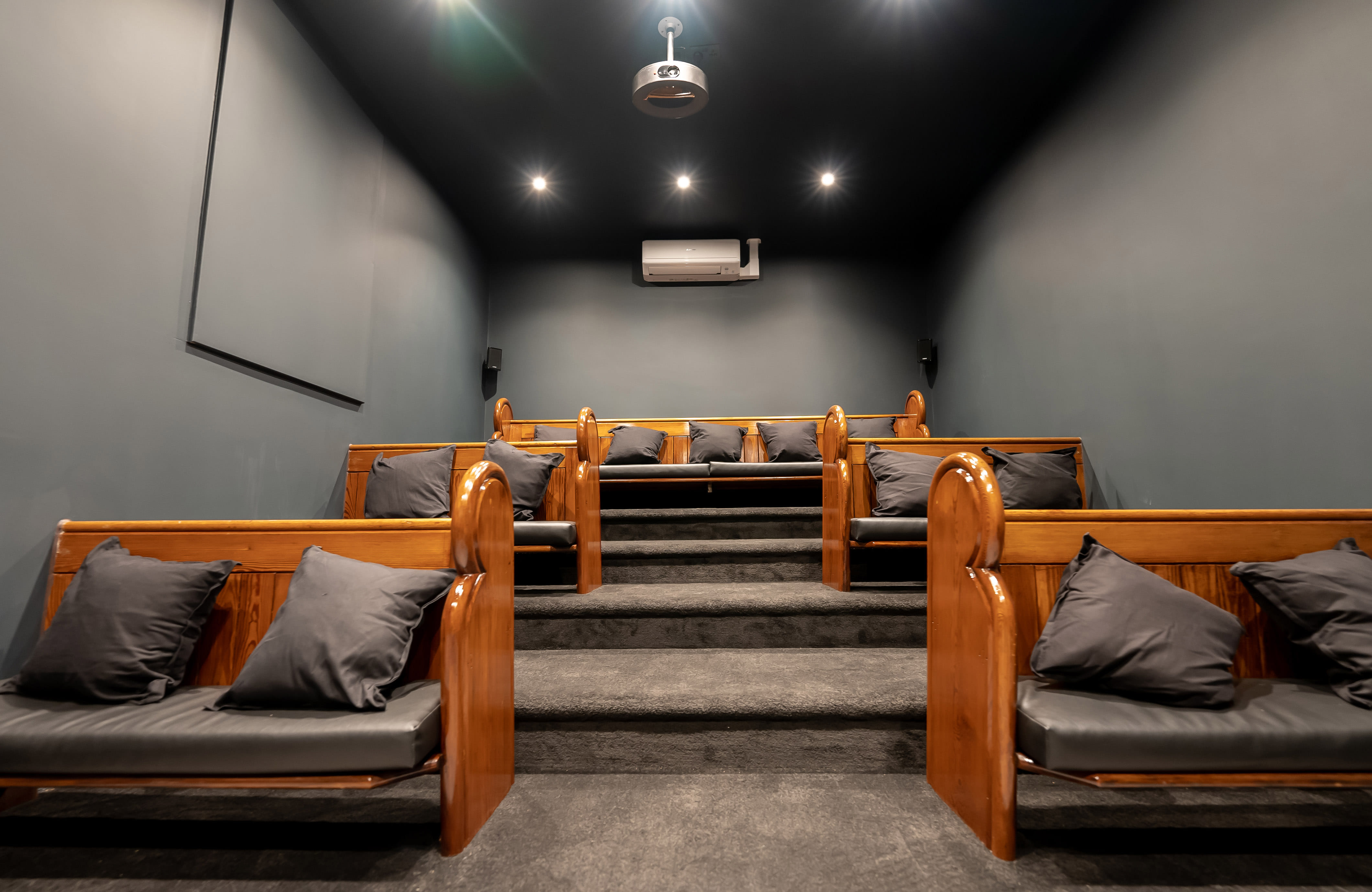 The Arch Workspace AV Room 1