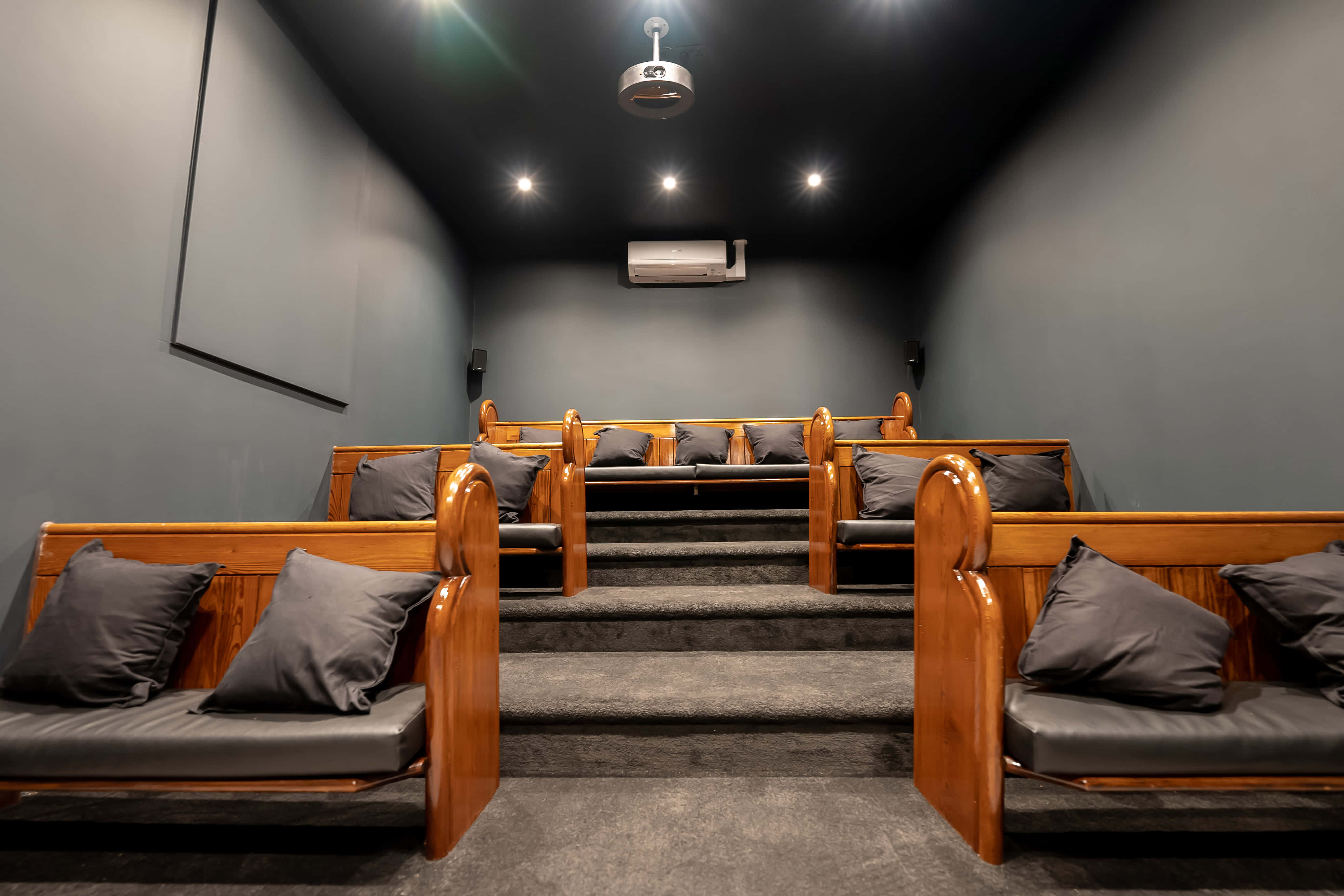 The Arch Workspace AV Room 1