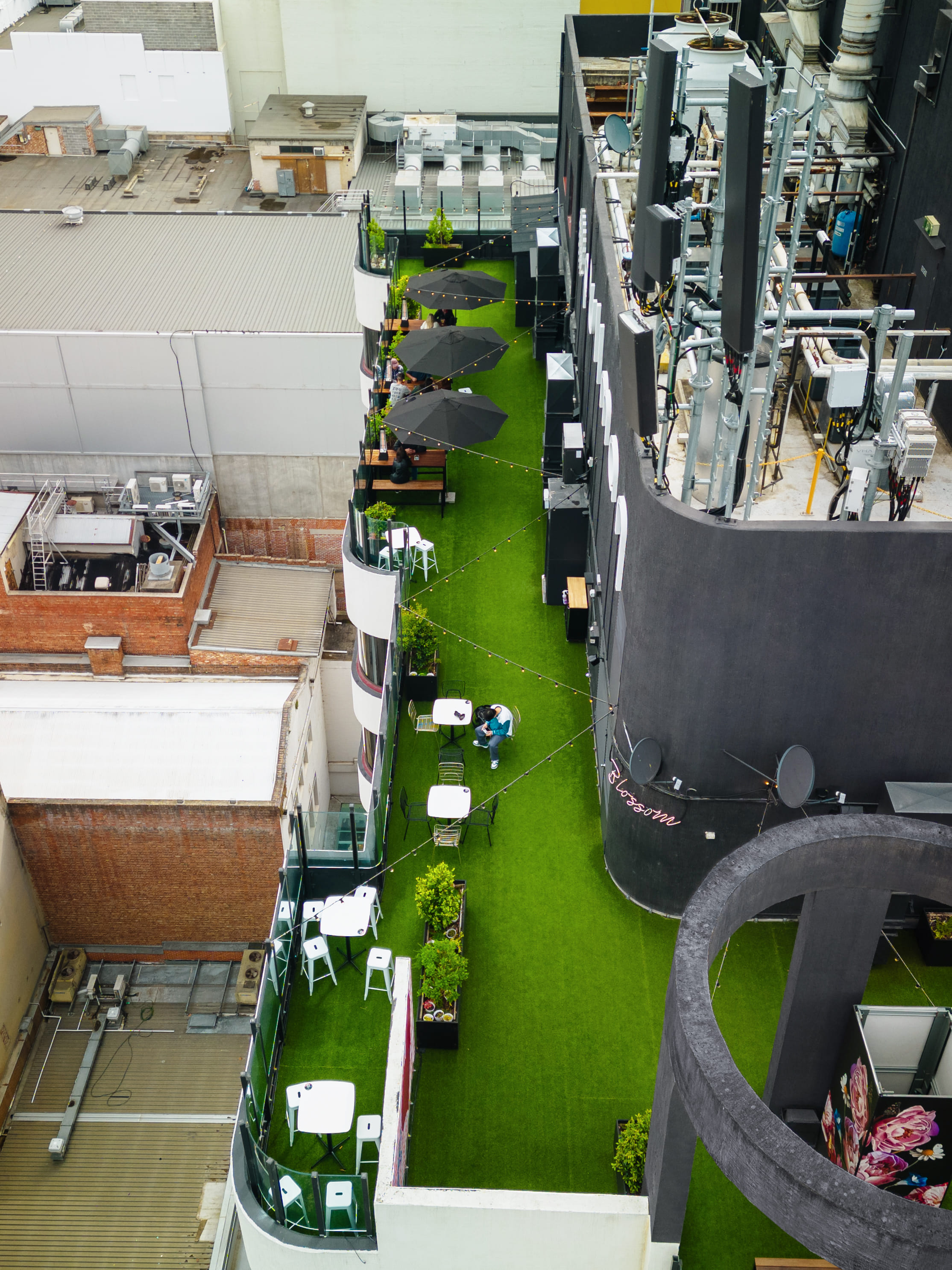 Blossom Rooftop Bar 7