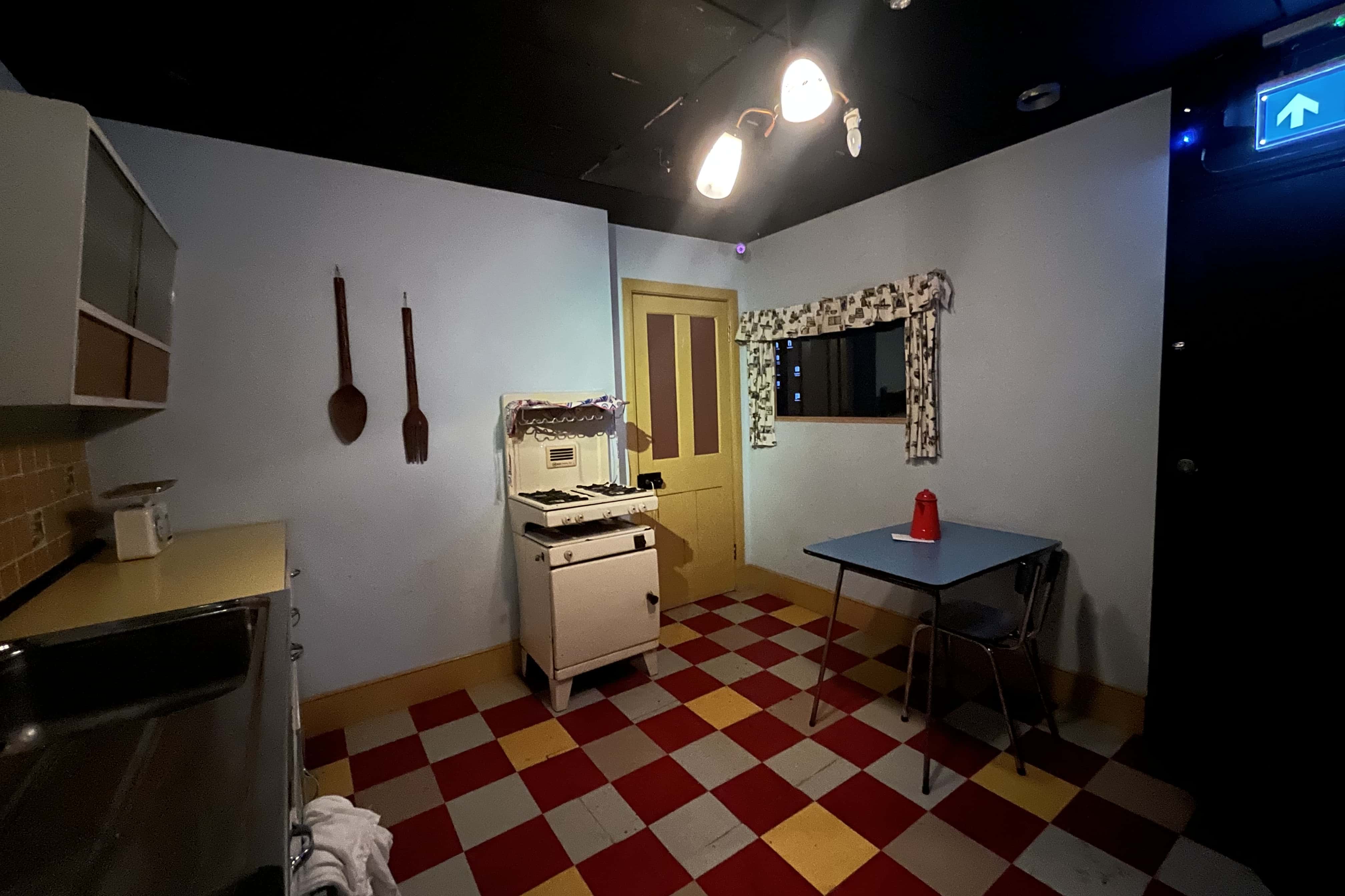 Retro Venue for shoots and events 5