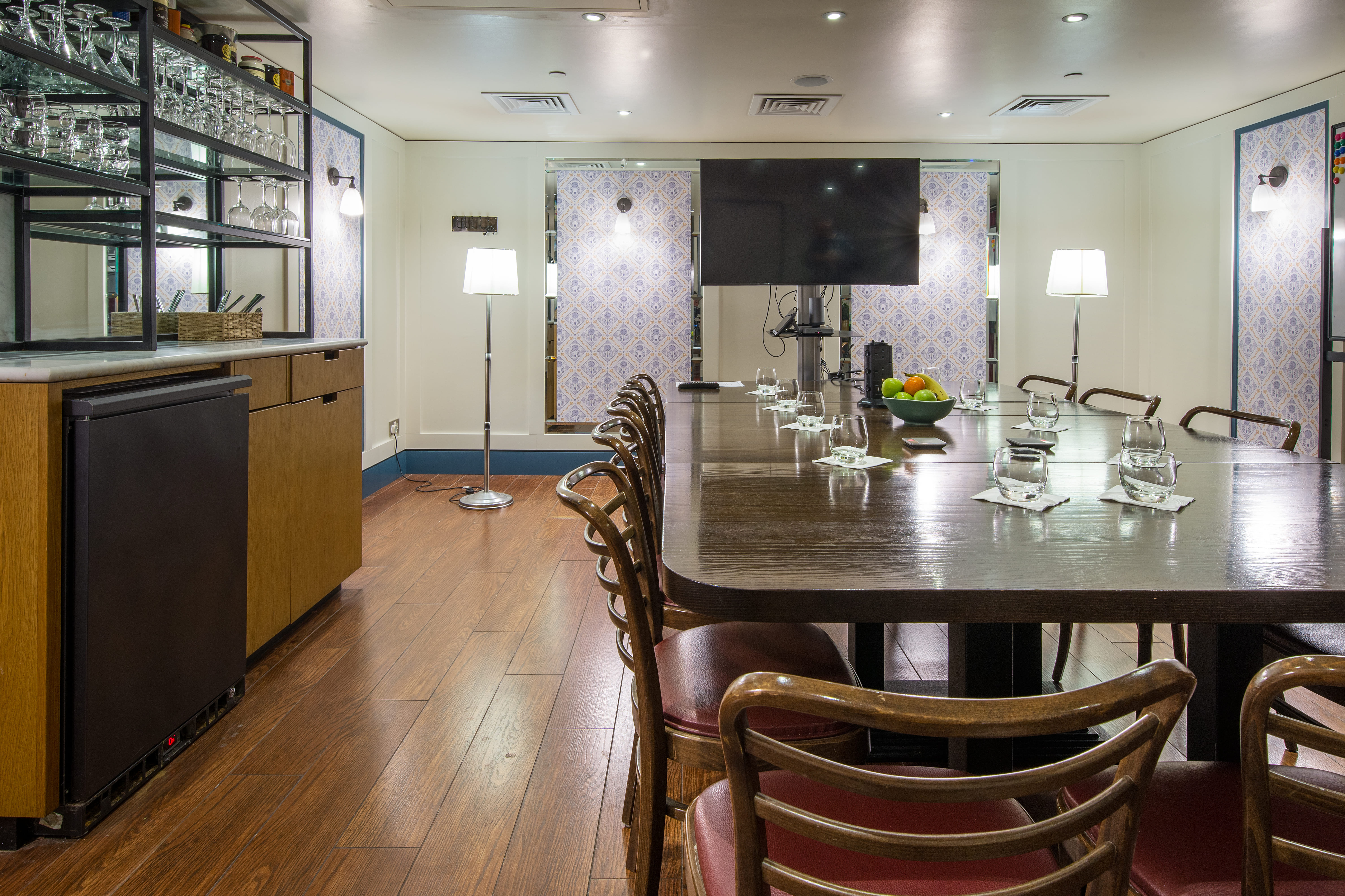 Private room / Bordeaux 1