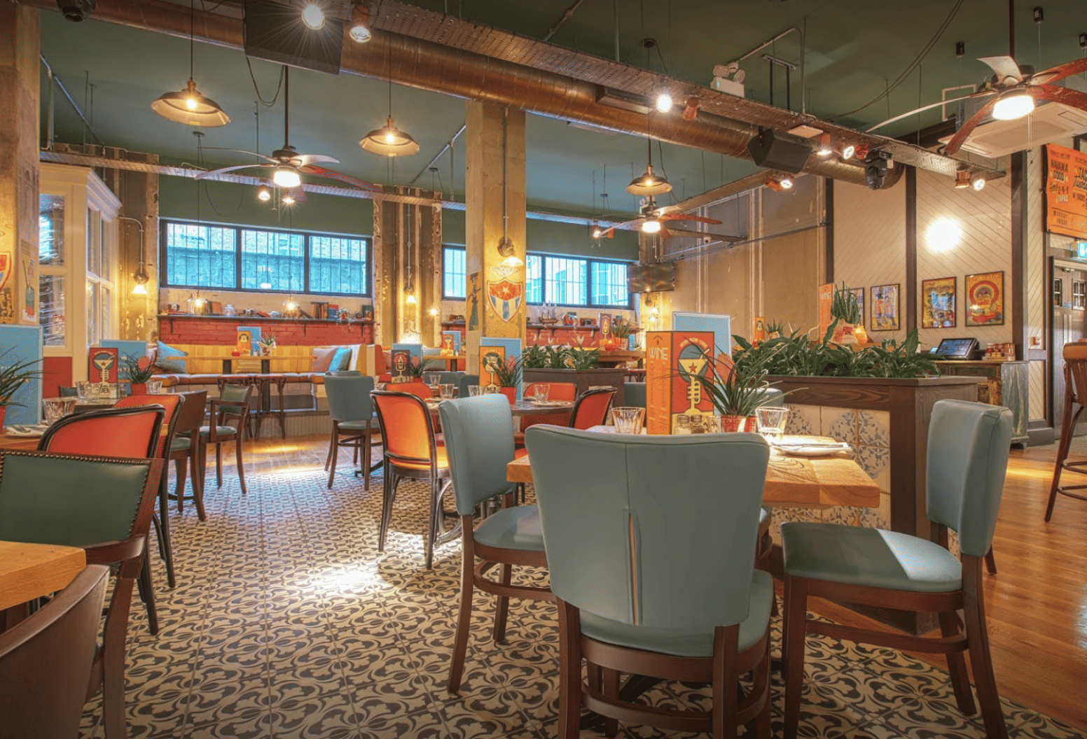 Main Bar 0