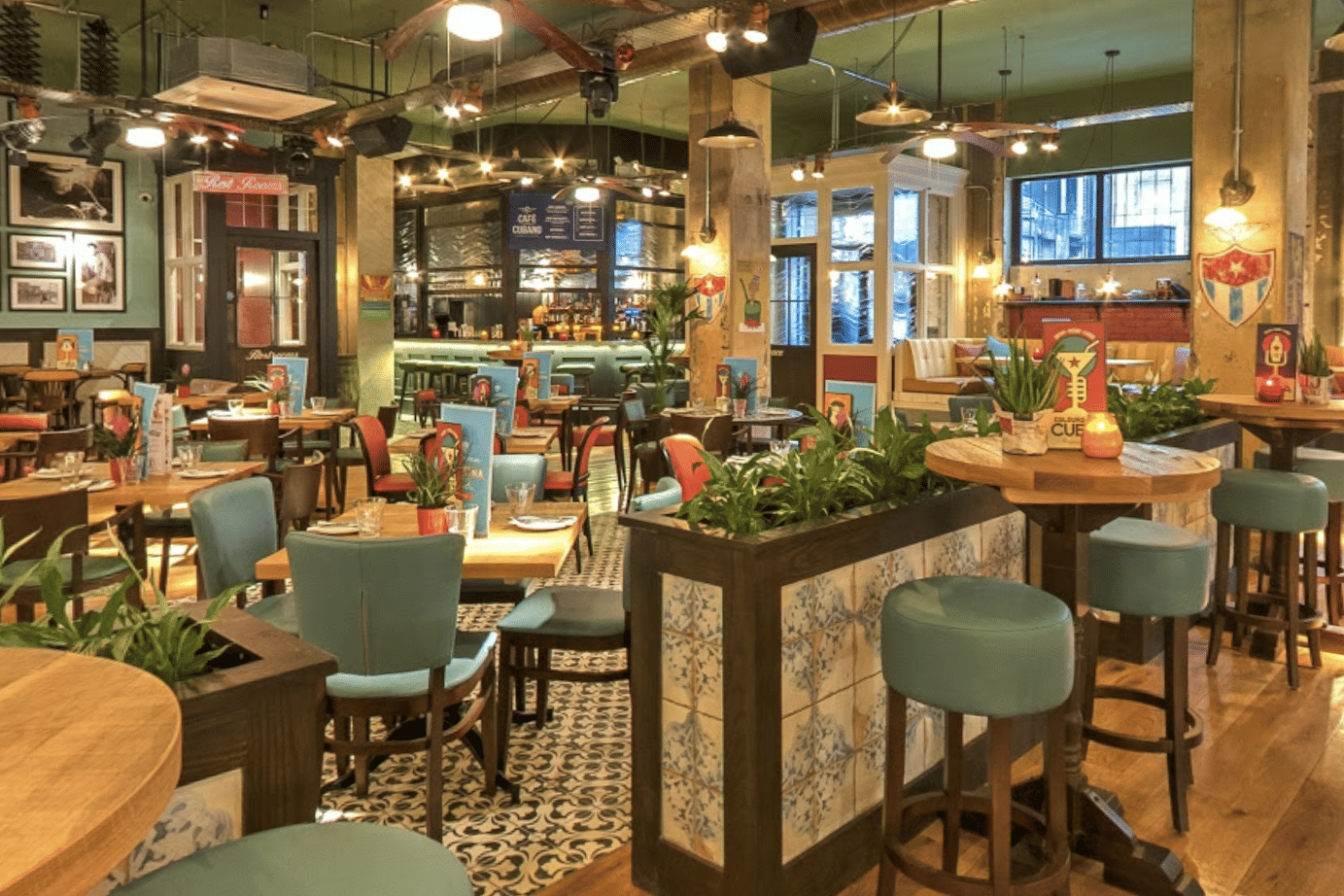 Main Bar 2