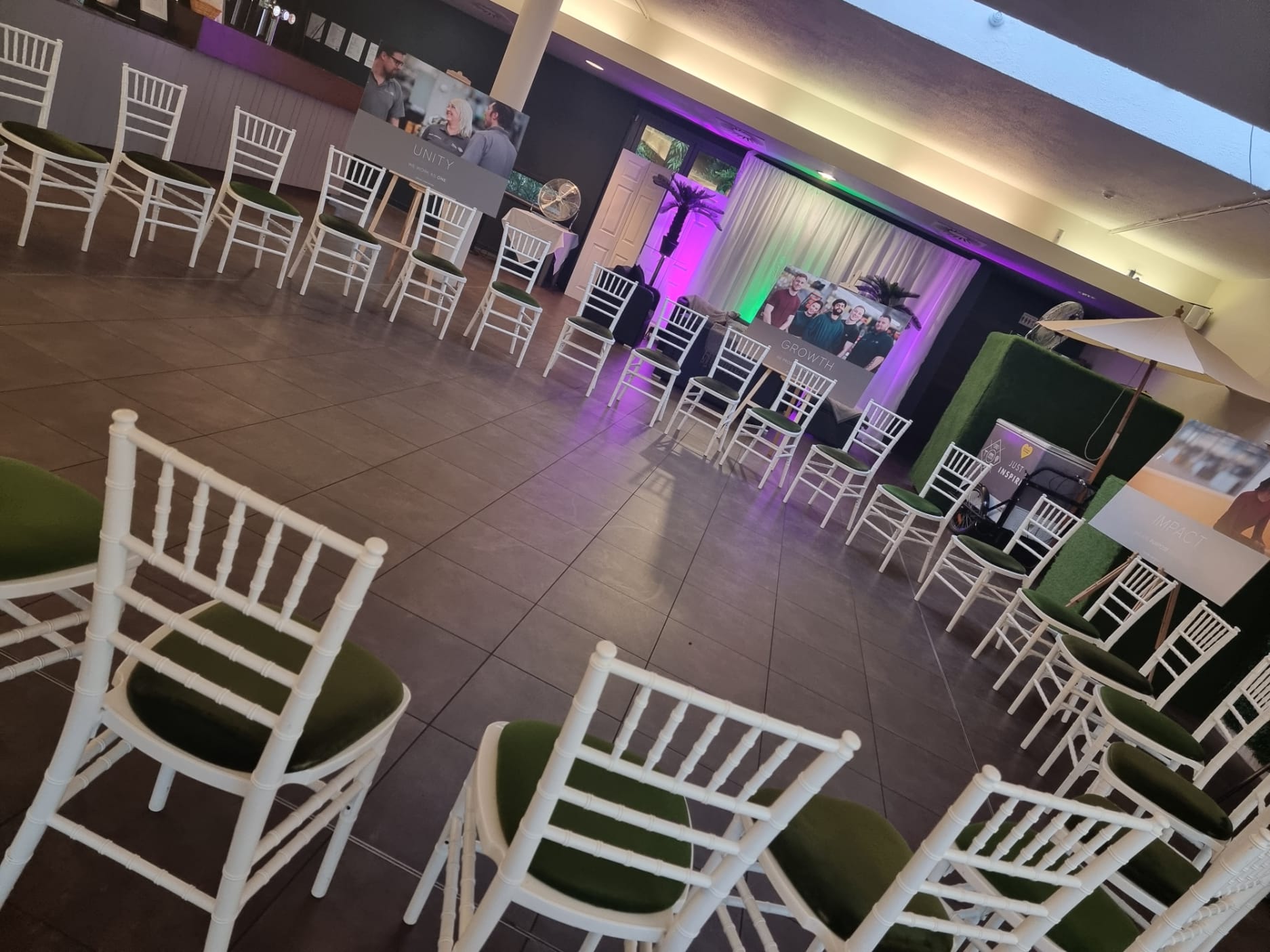 The Riverside Glasshouse 20