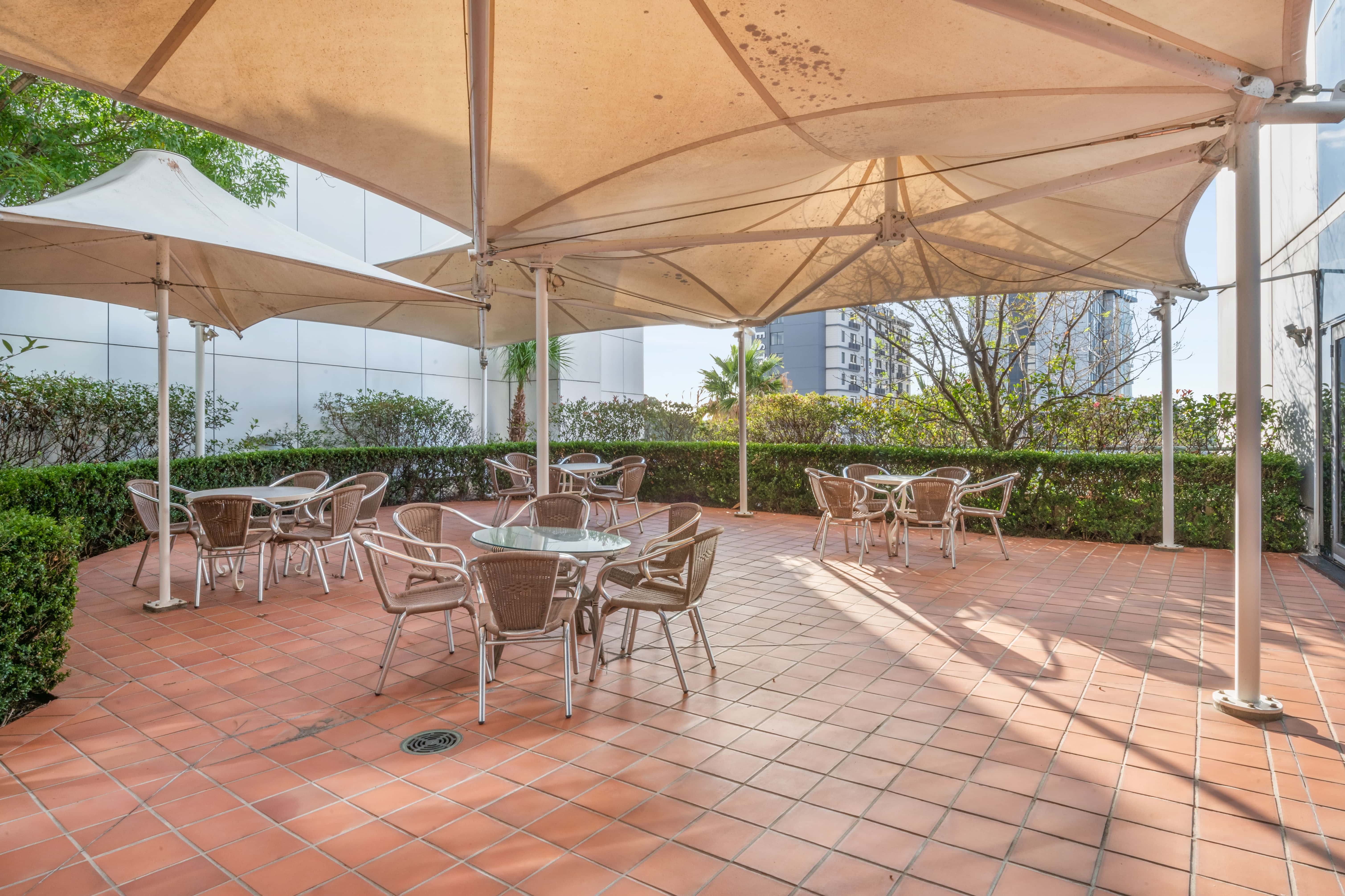 Garden Terrace Room 3