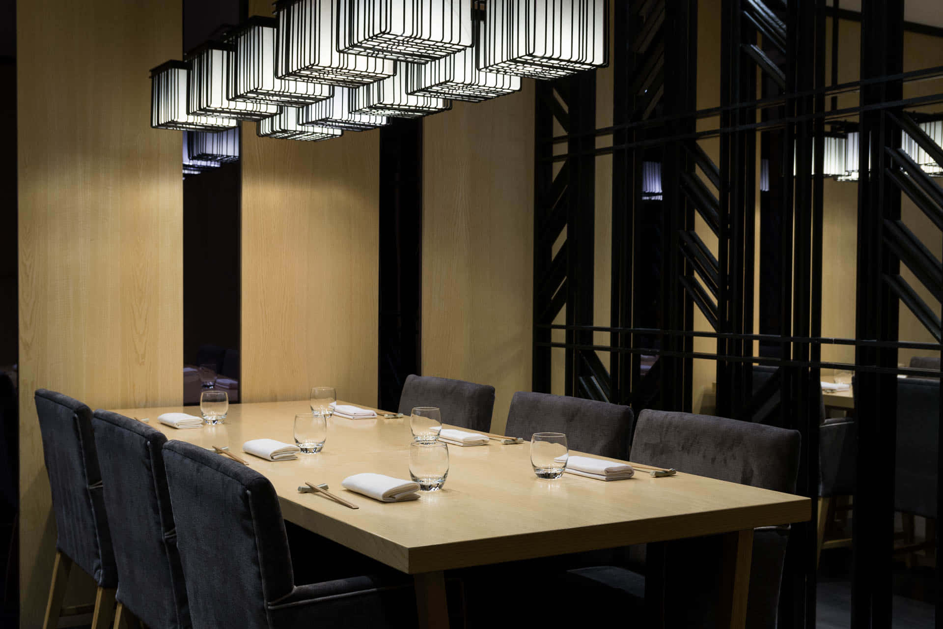 Small Private Dining Room at Ginza St. James's 1