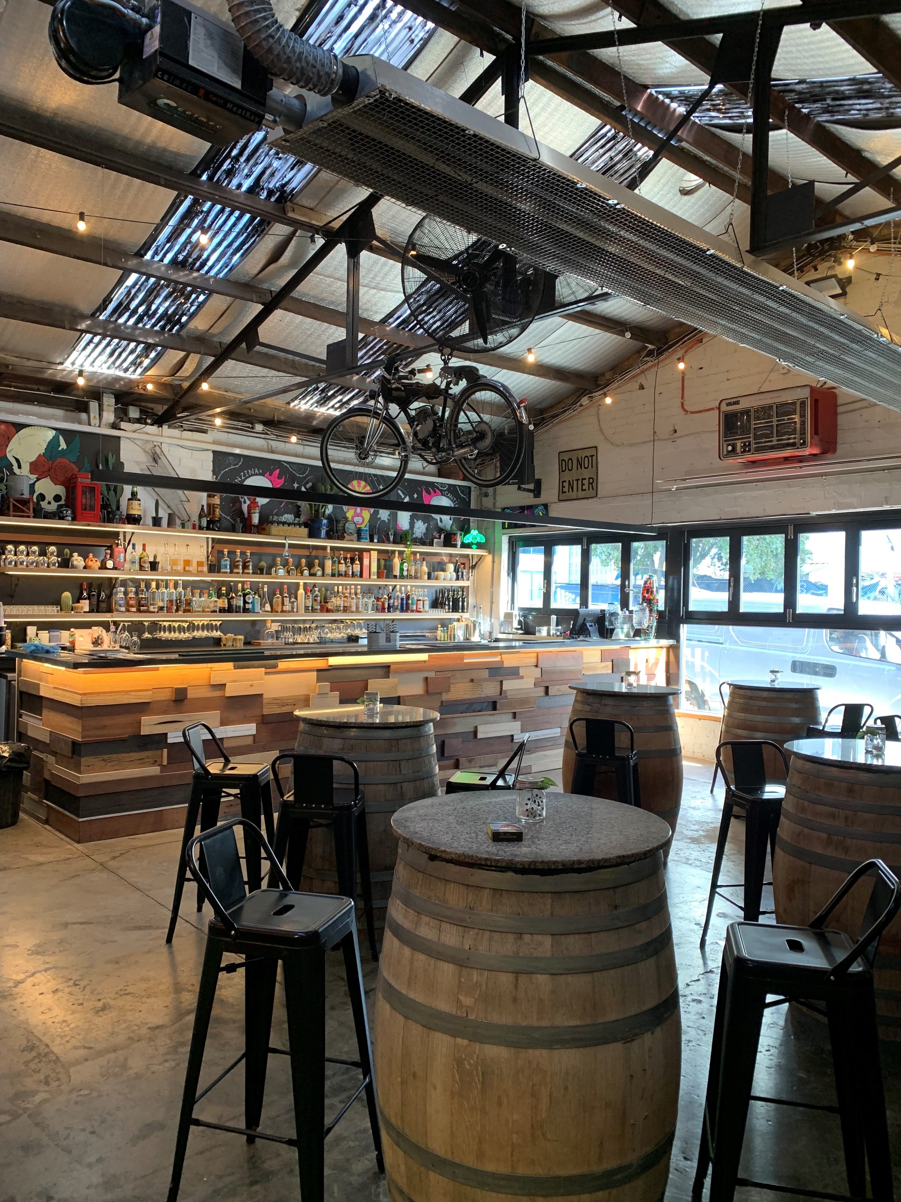 Workshop Bar (Blown Crazy Bar) 1