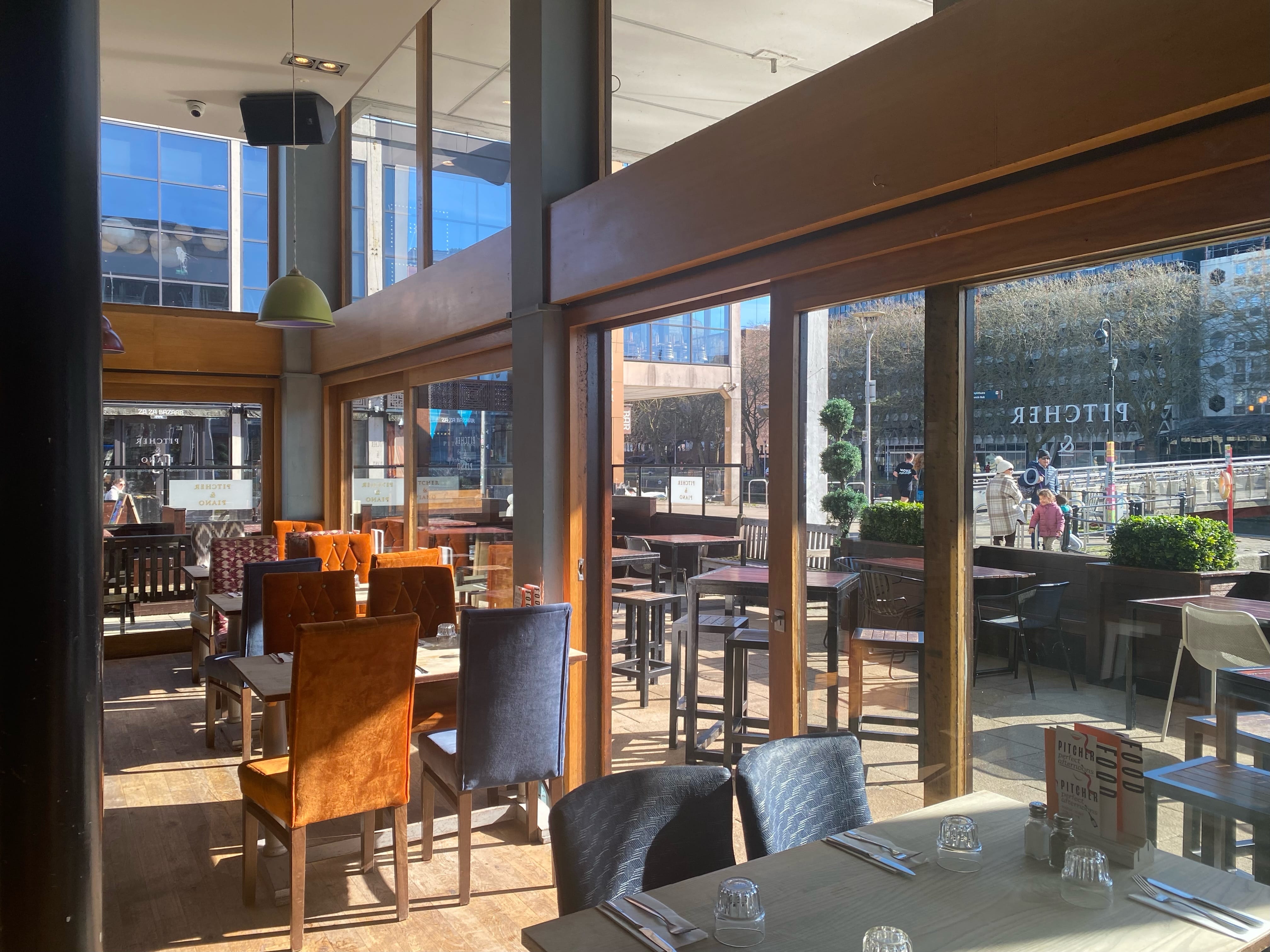 Harbour Corner + Outside 4