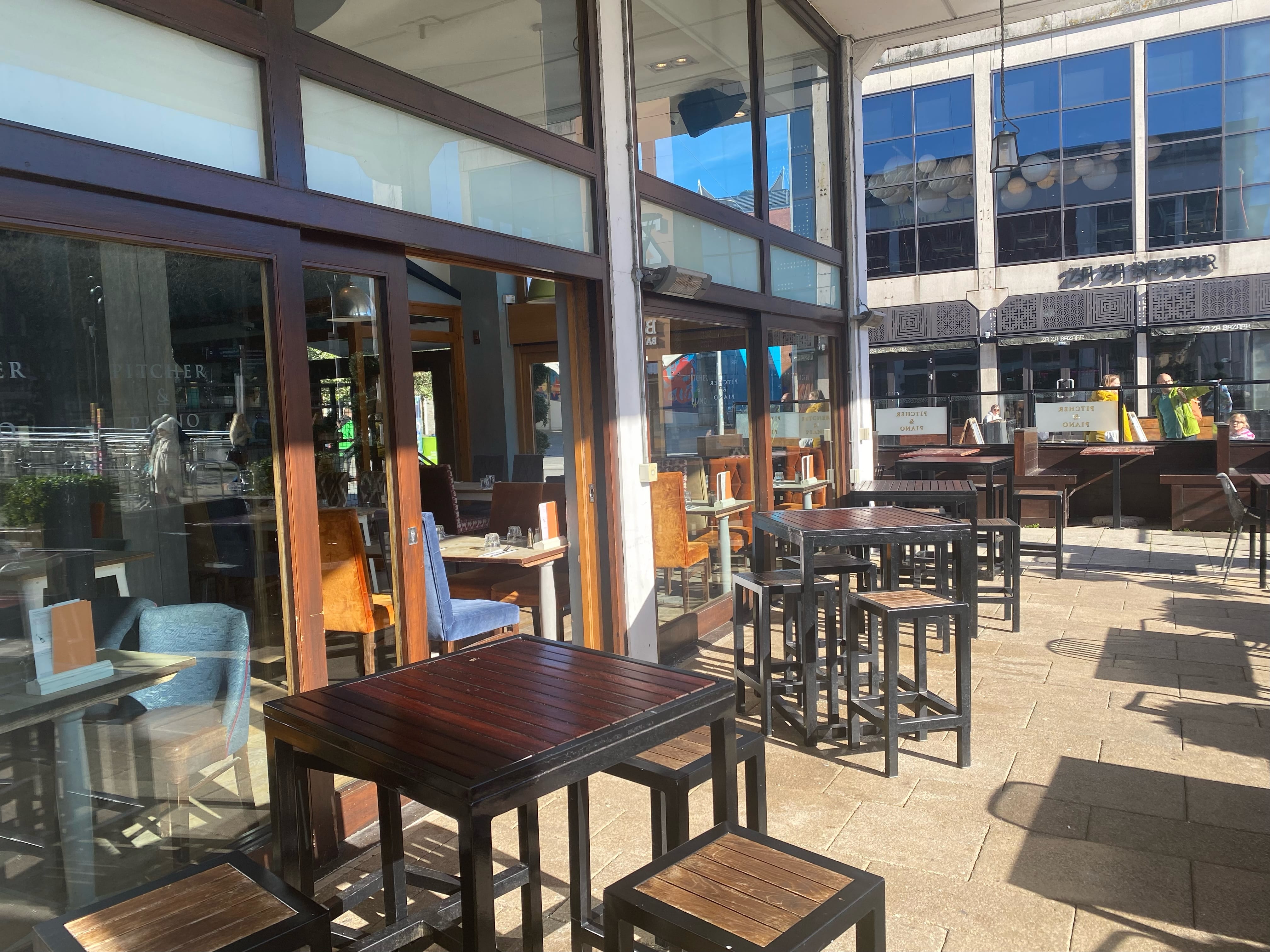 Harbour Corner + Outside 3