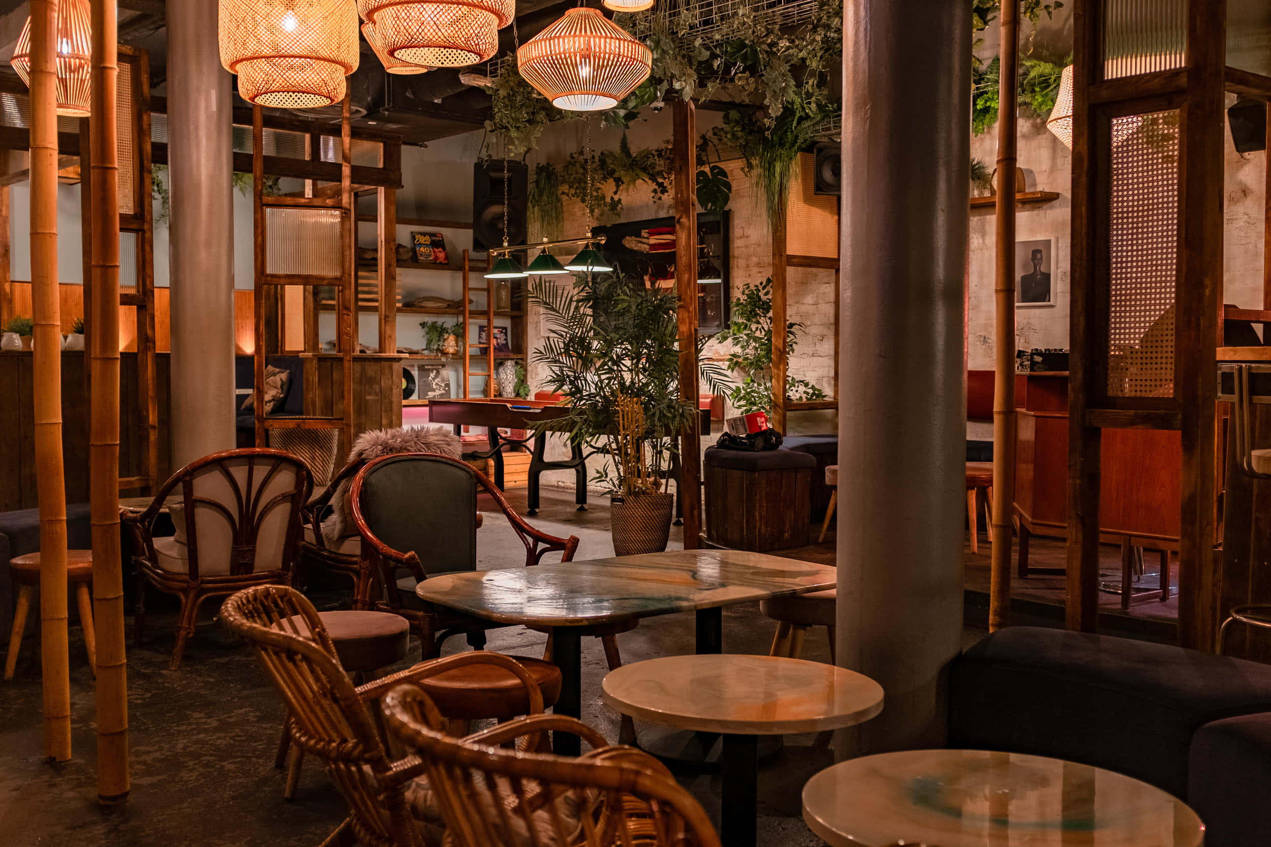 COCKTAIL BAR - Basement 1