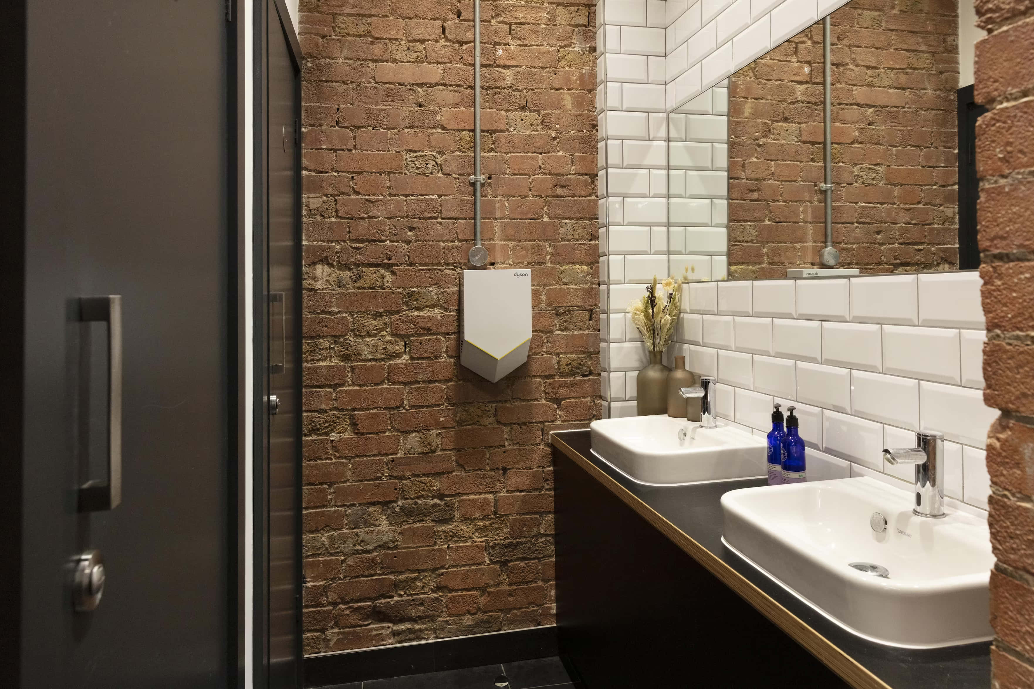 Ona. Conference, Meeting and Event Space 13