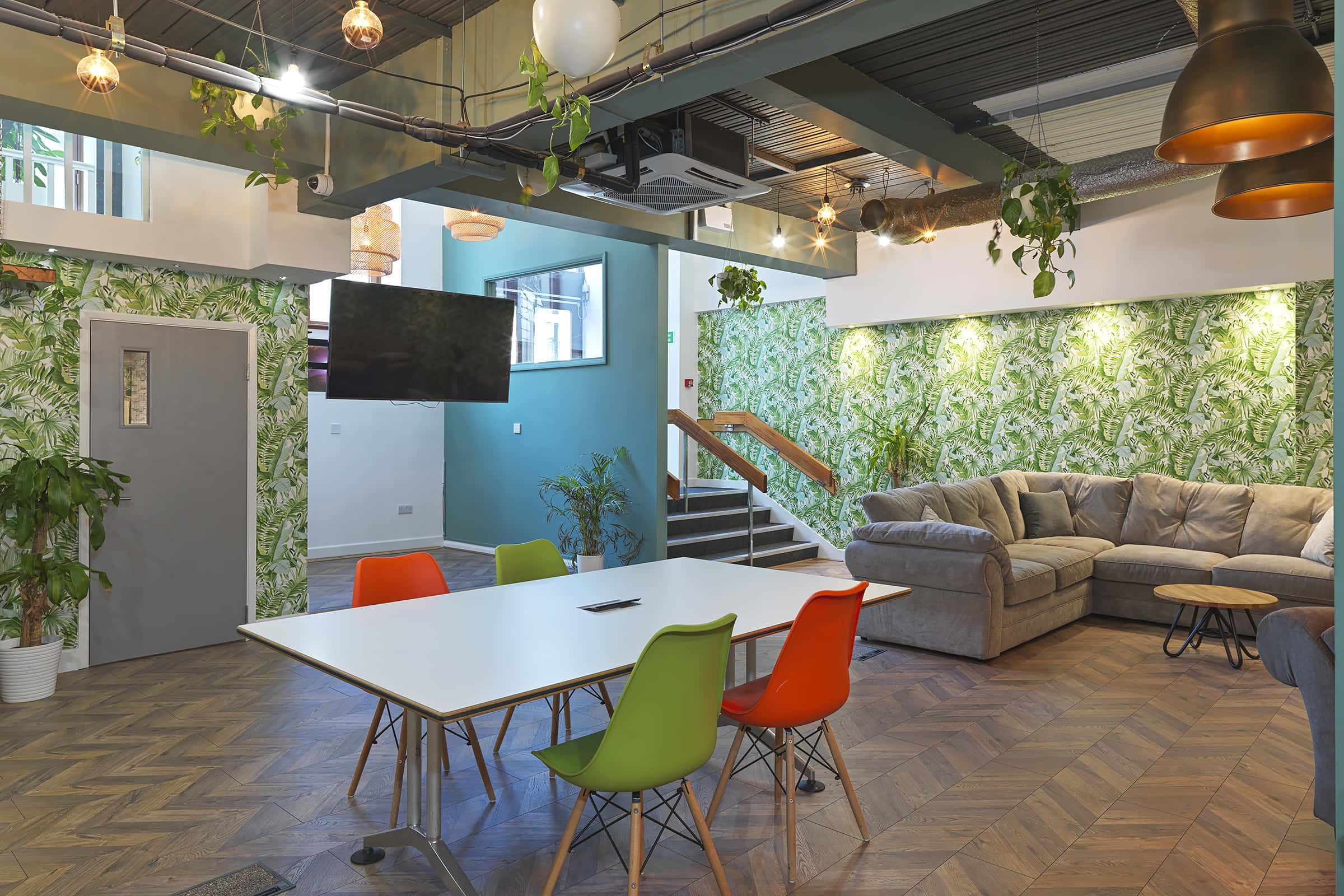 The Hub on the Square 0