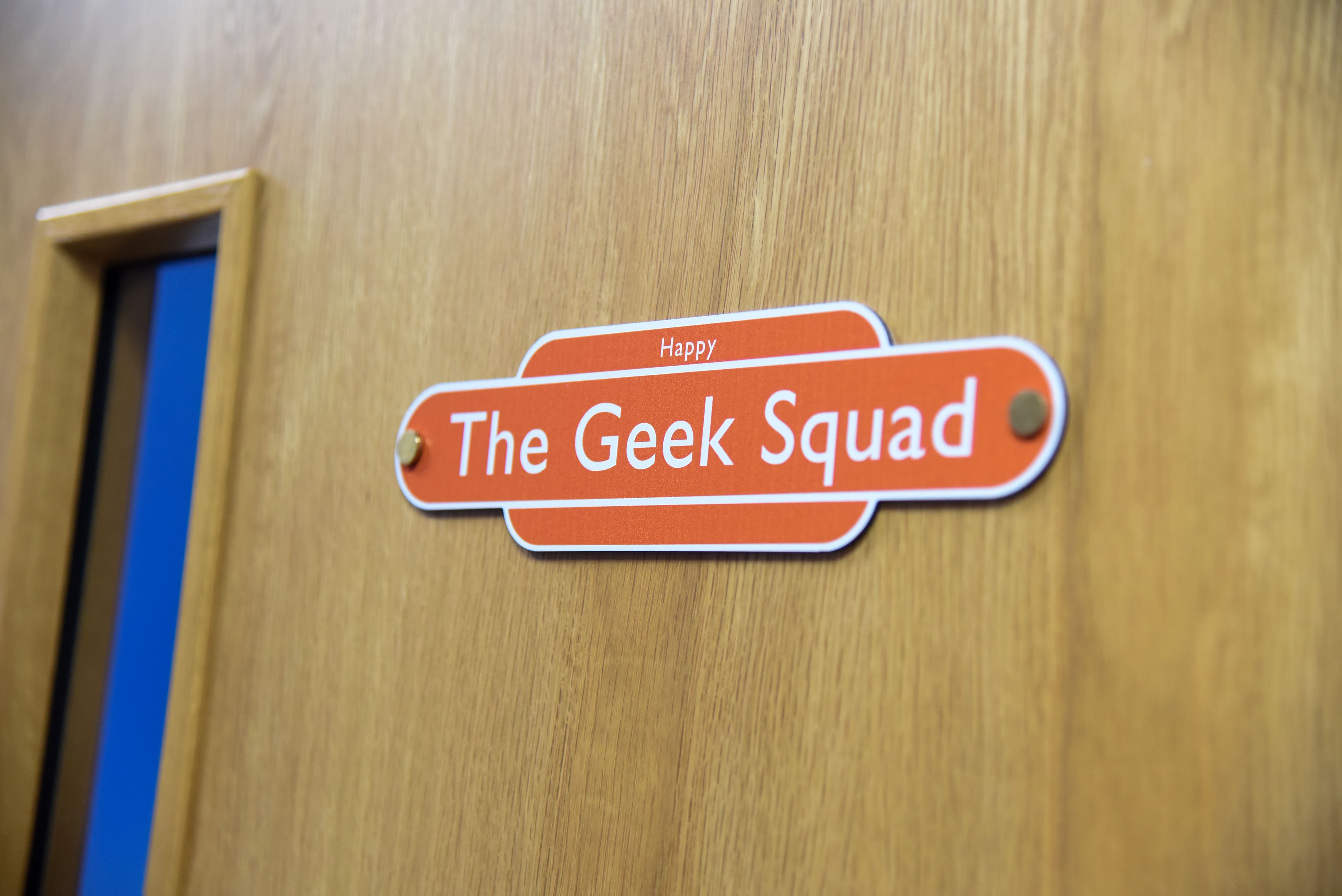 Room 9, Geek Squad  2