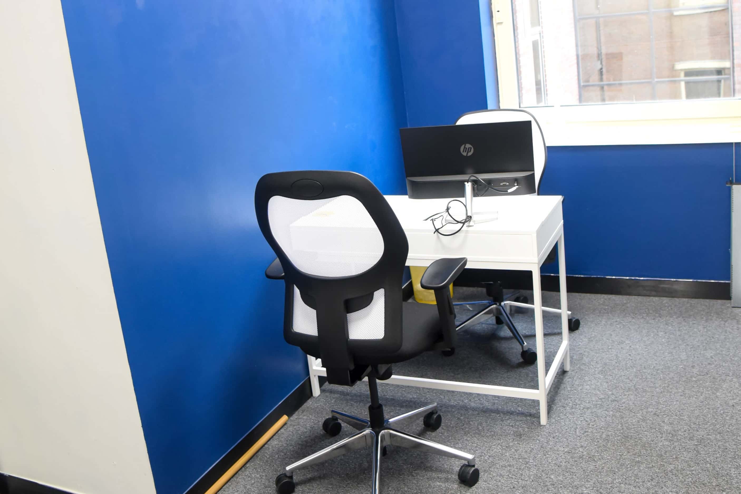 Room 9, Geek Squad 0