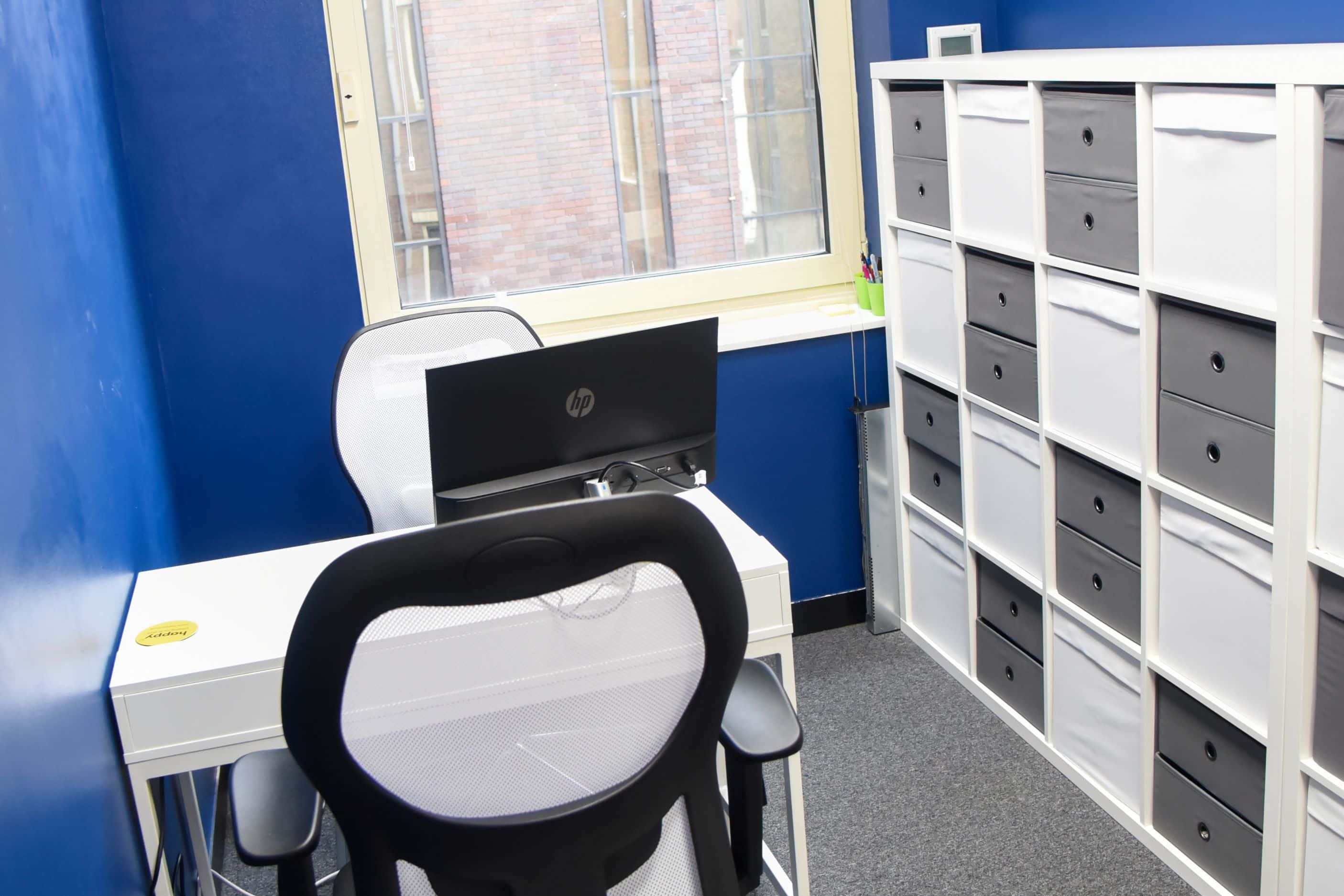 Room 9, Geek Squad 1