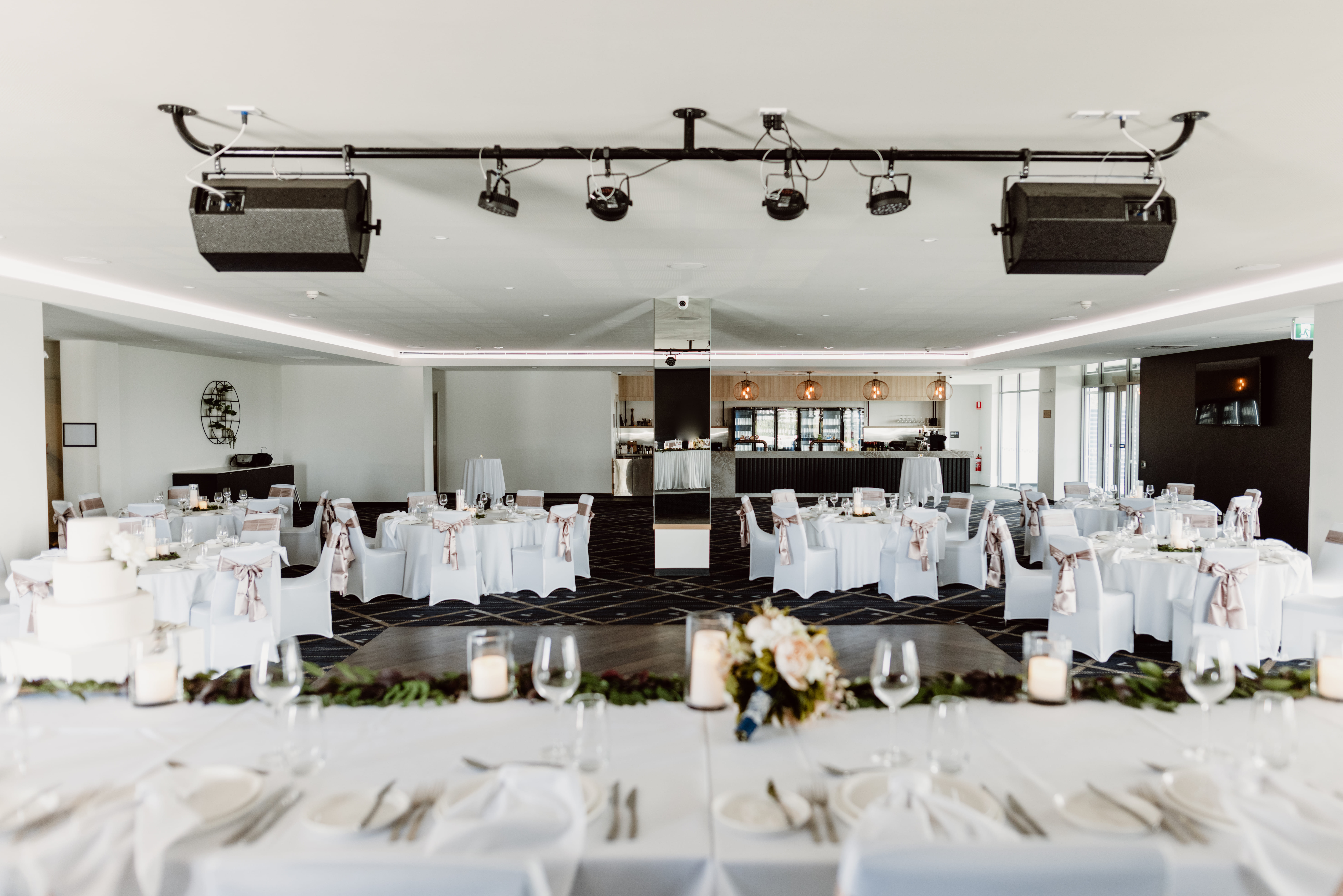 Murray Room & Balcony  1