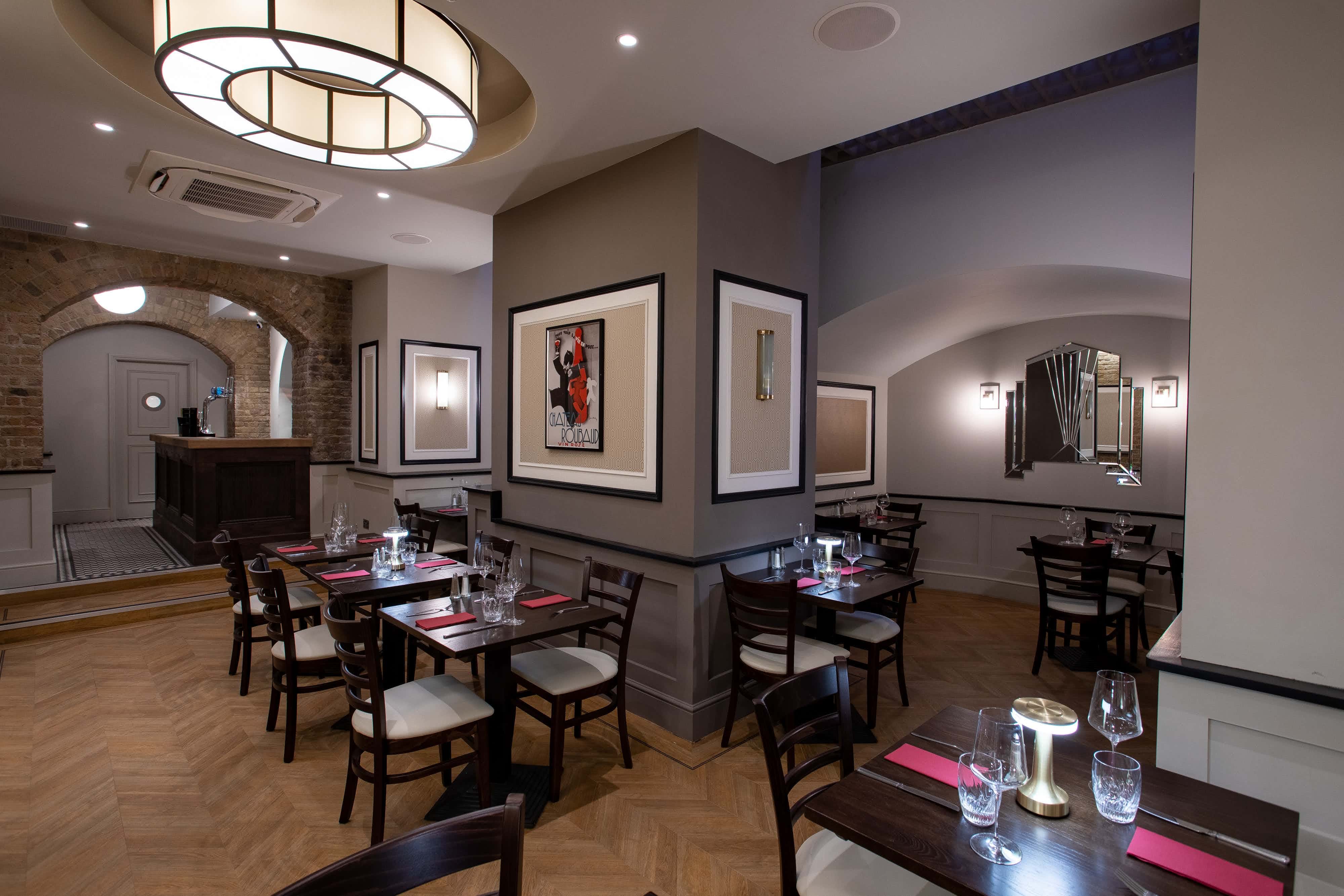 Paris Bar & Terrace - Lower Ground 1