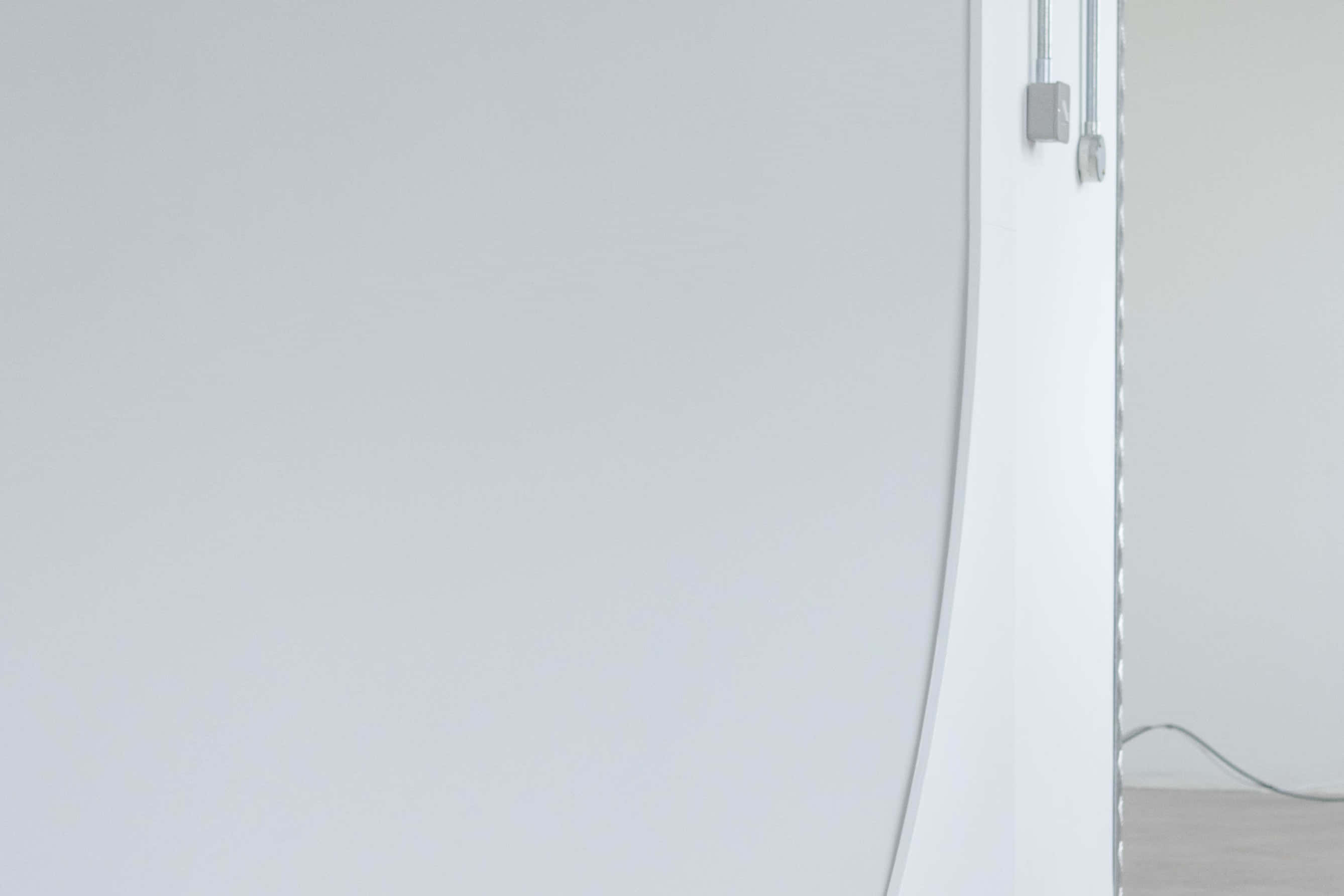 Bright photography studio with infinity wall in Liverpools Baltic area 2