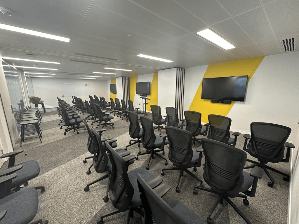 Isaac Newton Meeting Room 5