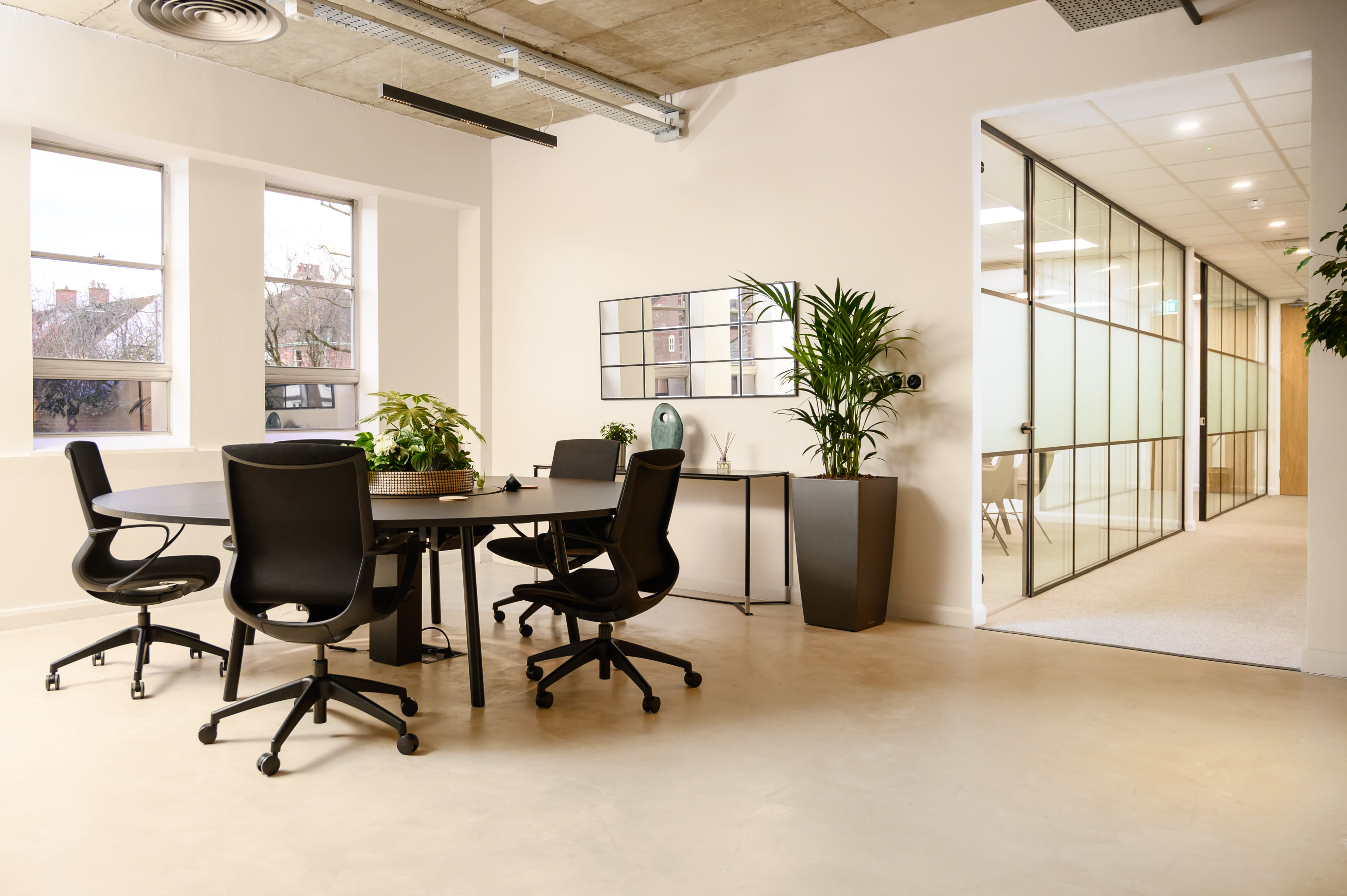 The Members Lounge 10