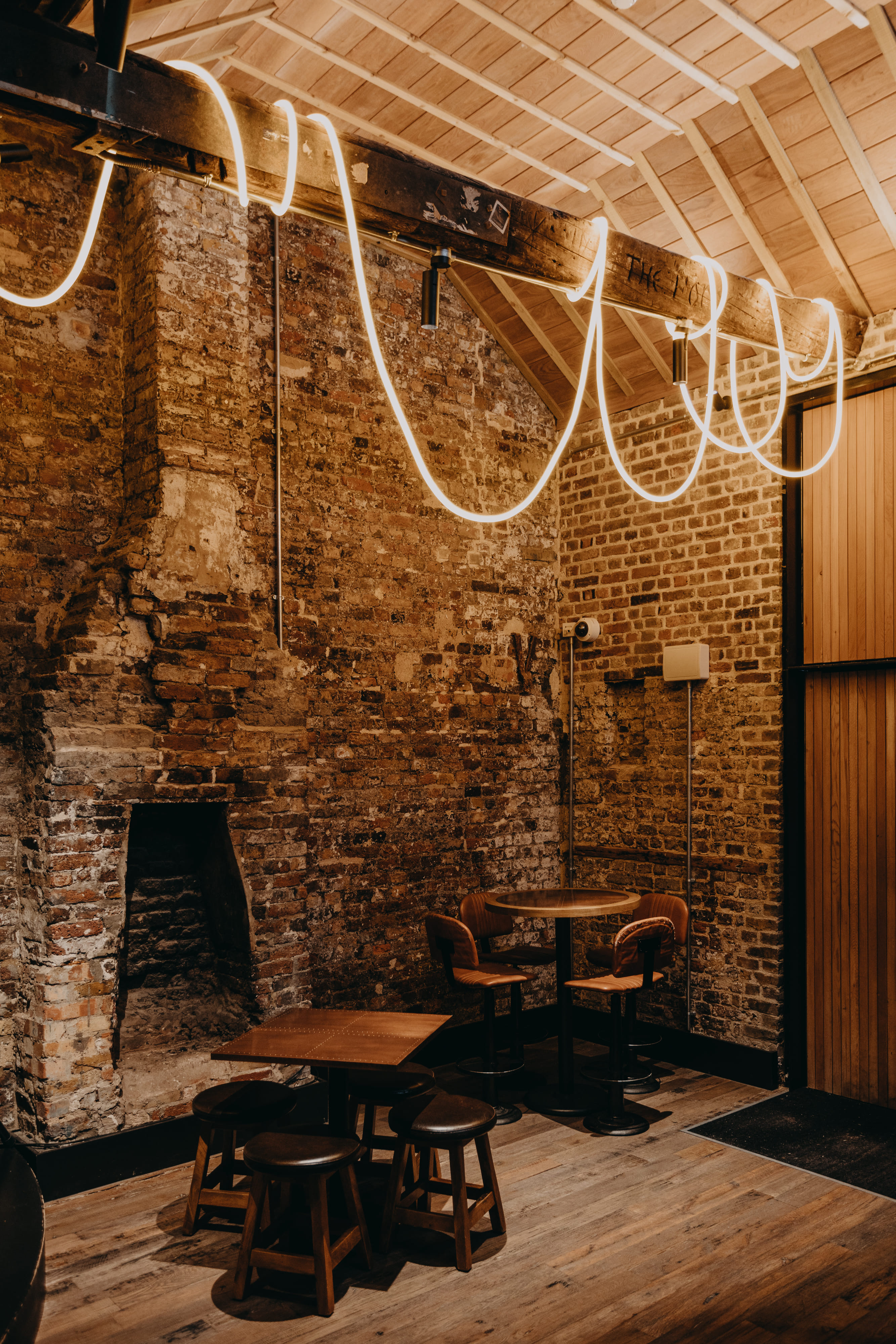 The Lower Third - Cocktail Bar & Clubroom 5