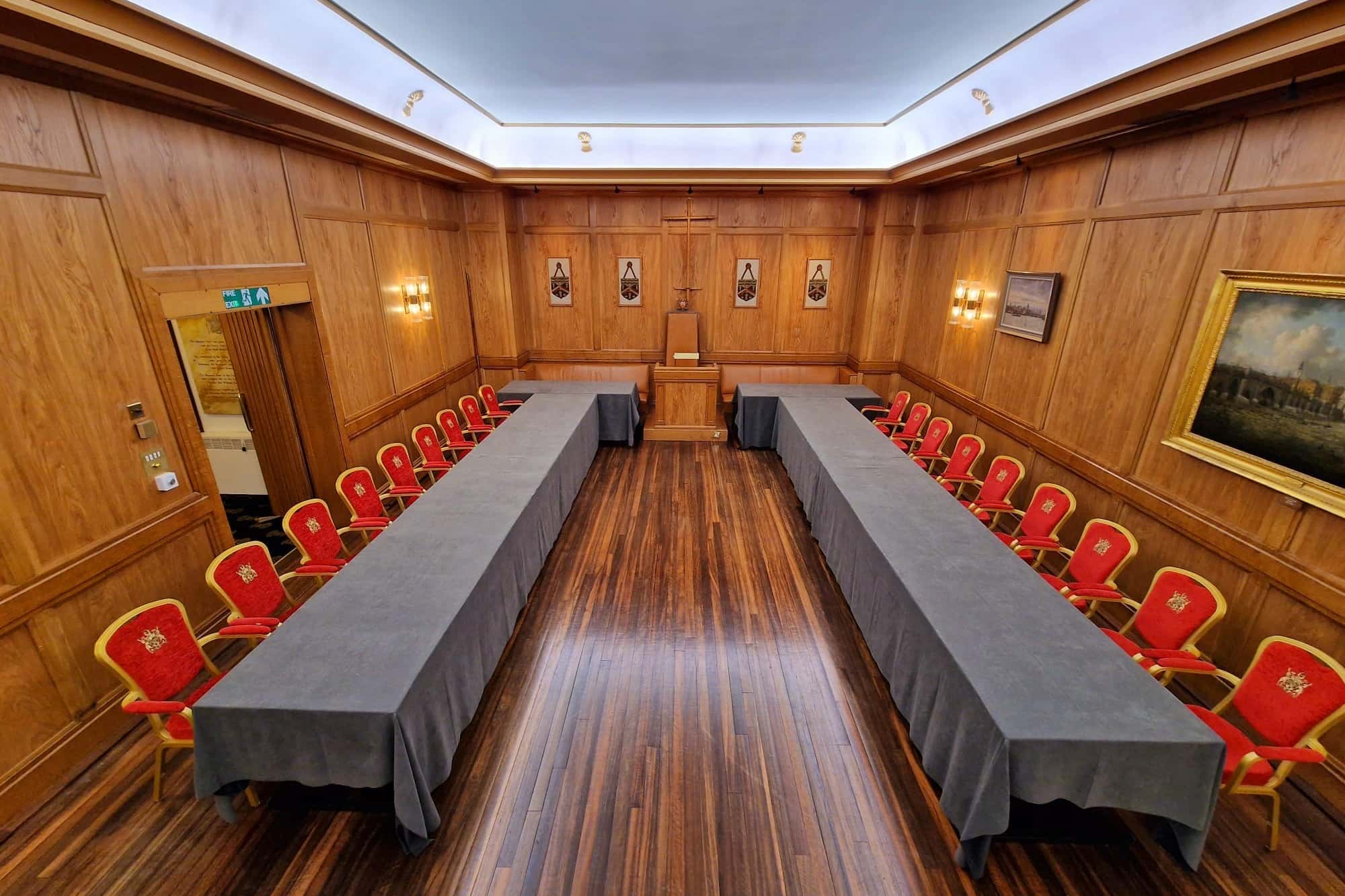 The Court Room 4