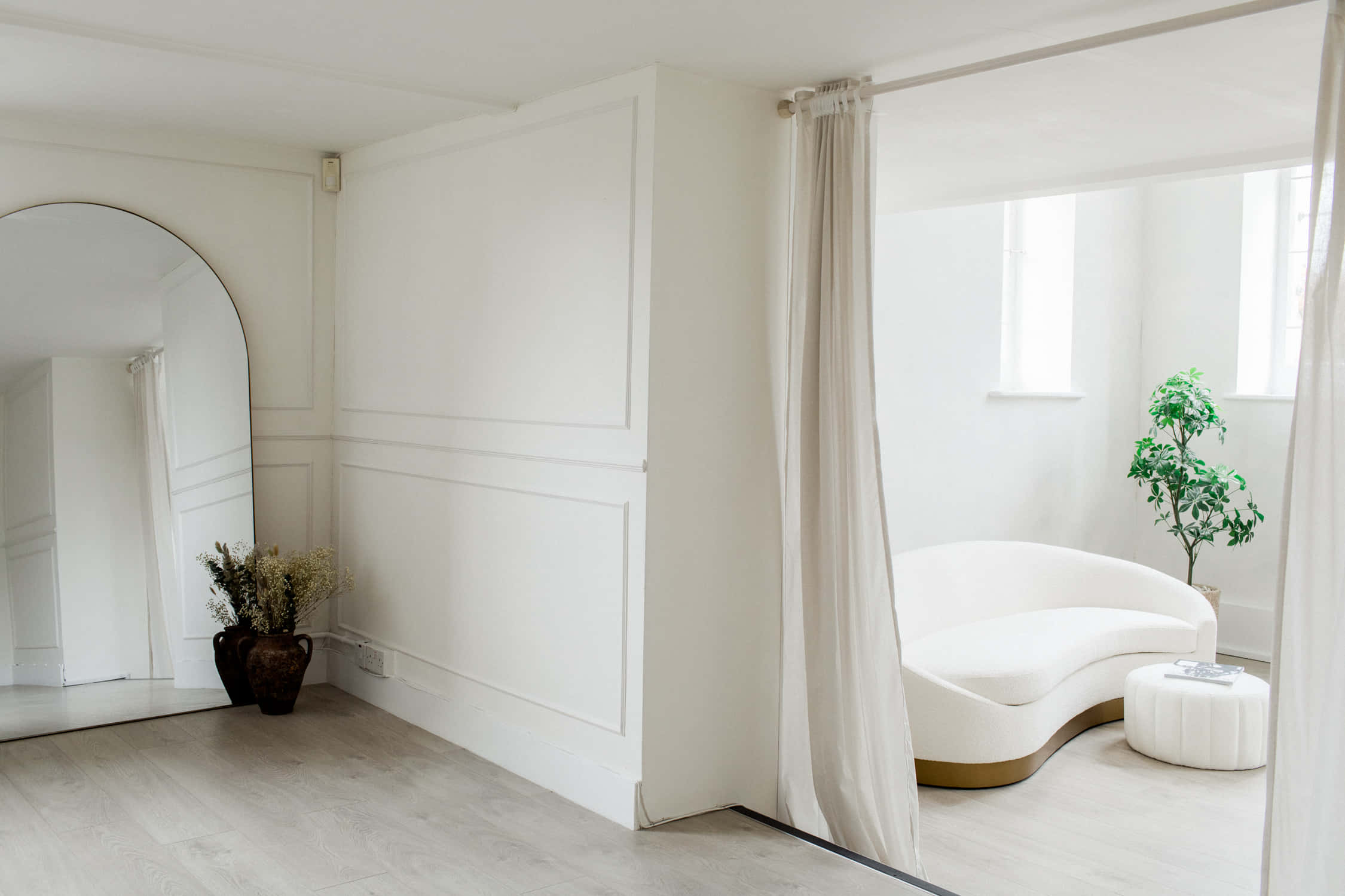 Daylight & Natural Daylight Photo Studio 6