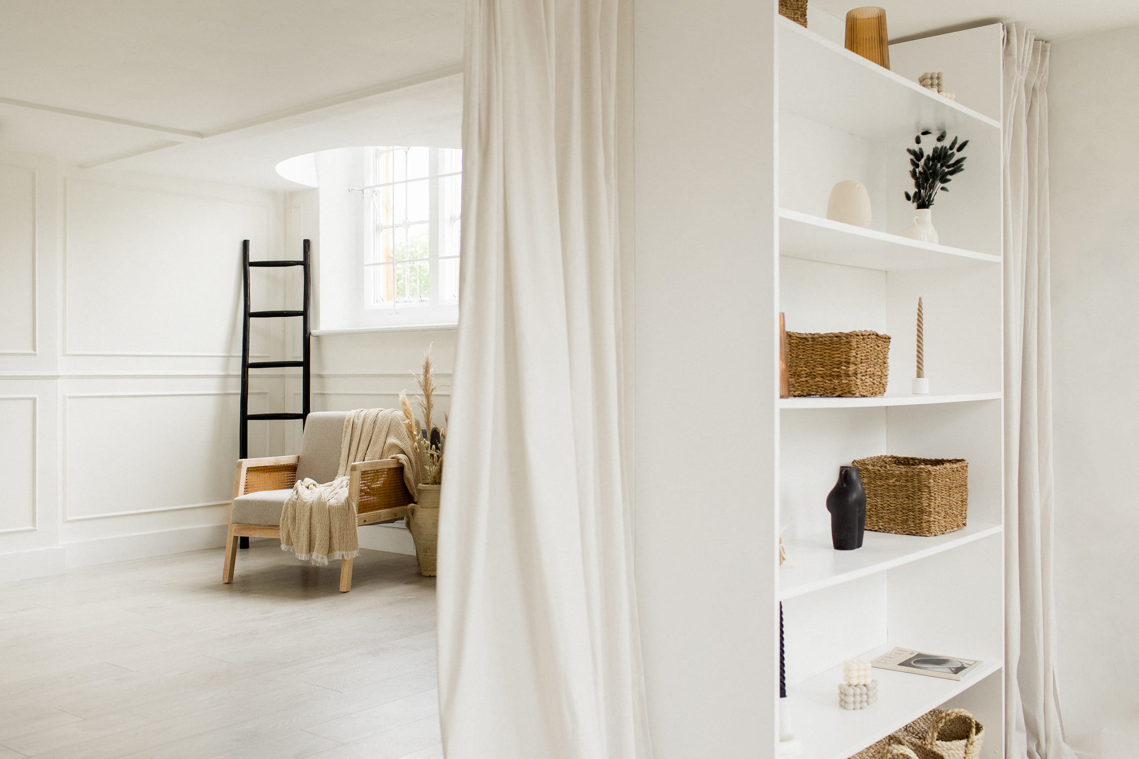 Daylight & Natural Daylight Photo Studio 2