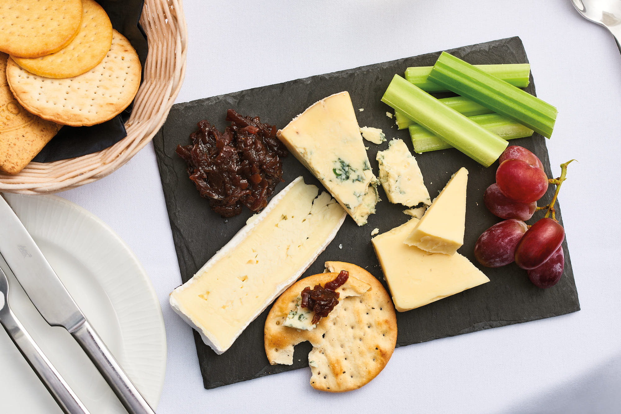 The Club Restaurant & Lounge 12