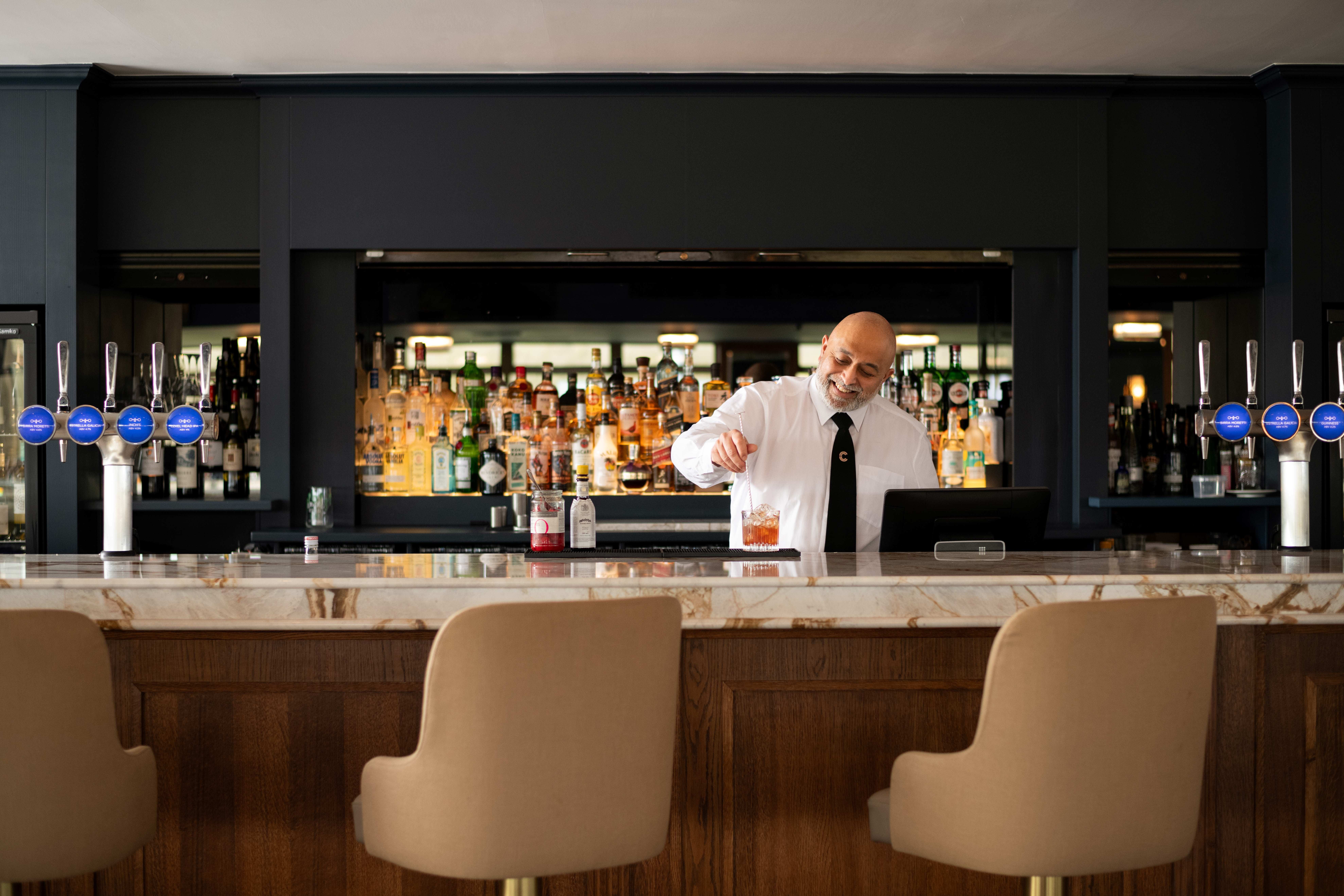 The Club Restaurant & Lounge 6