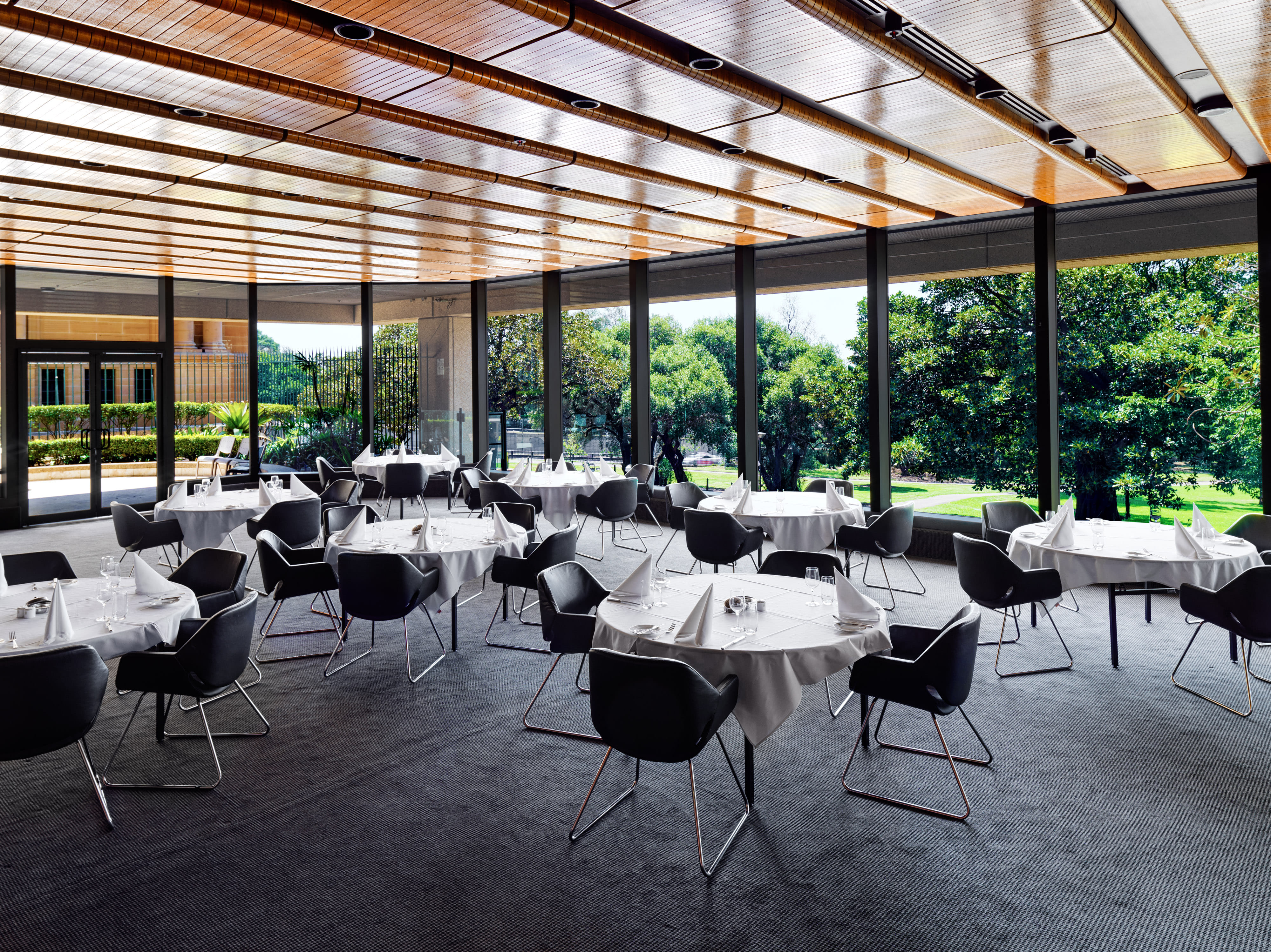 Members' Dining Room 0