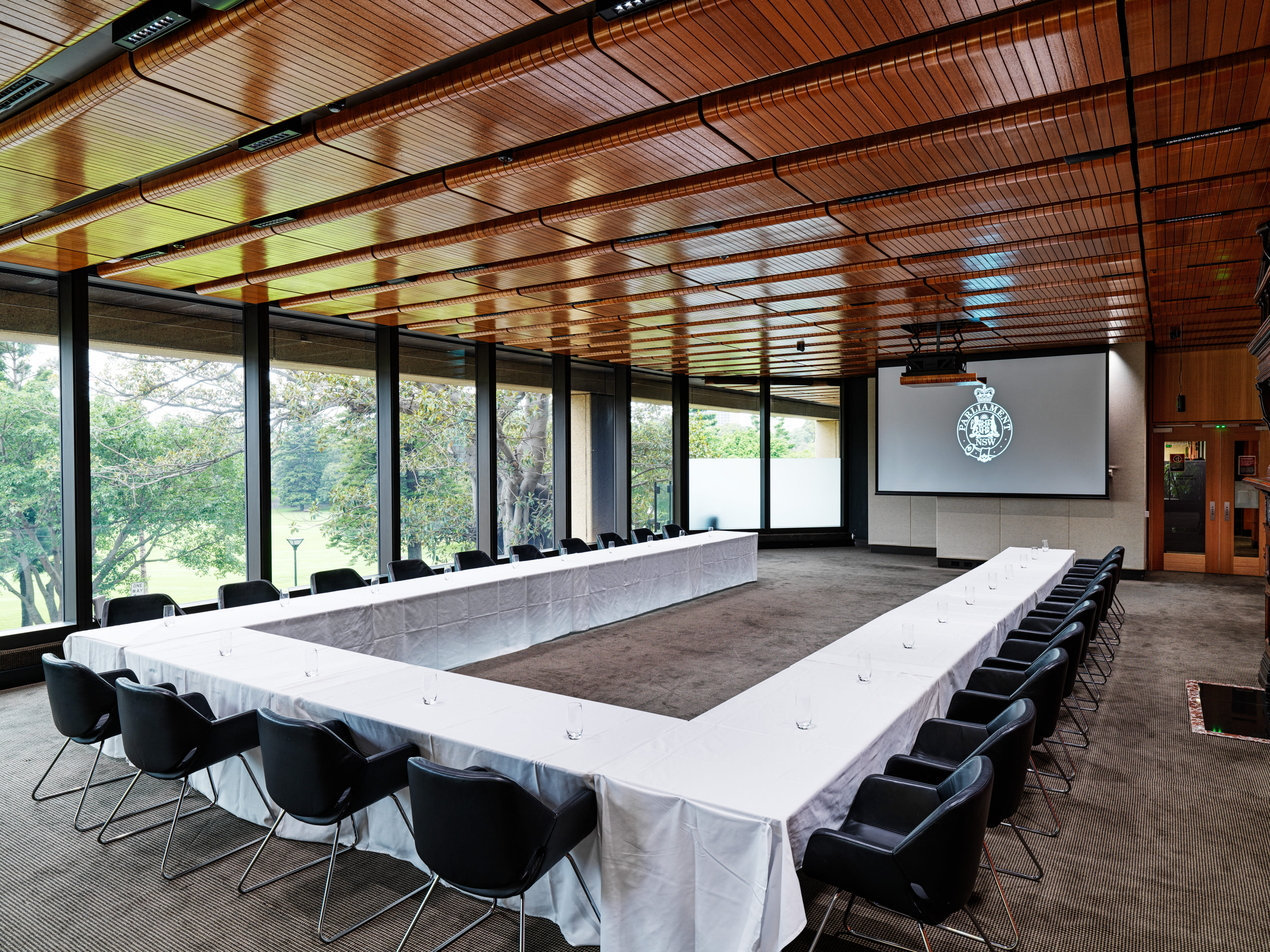 Members' Dining Room 3
